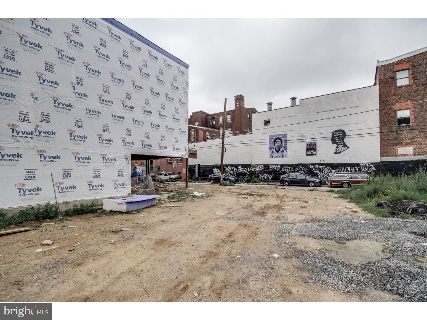 KENSINGTON - Commercial Sale