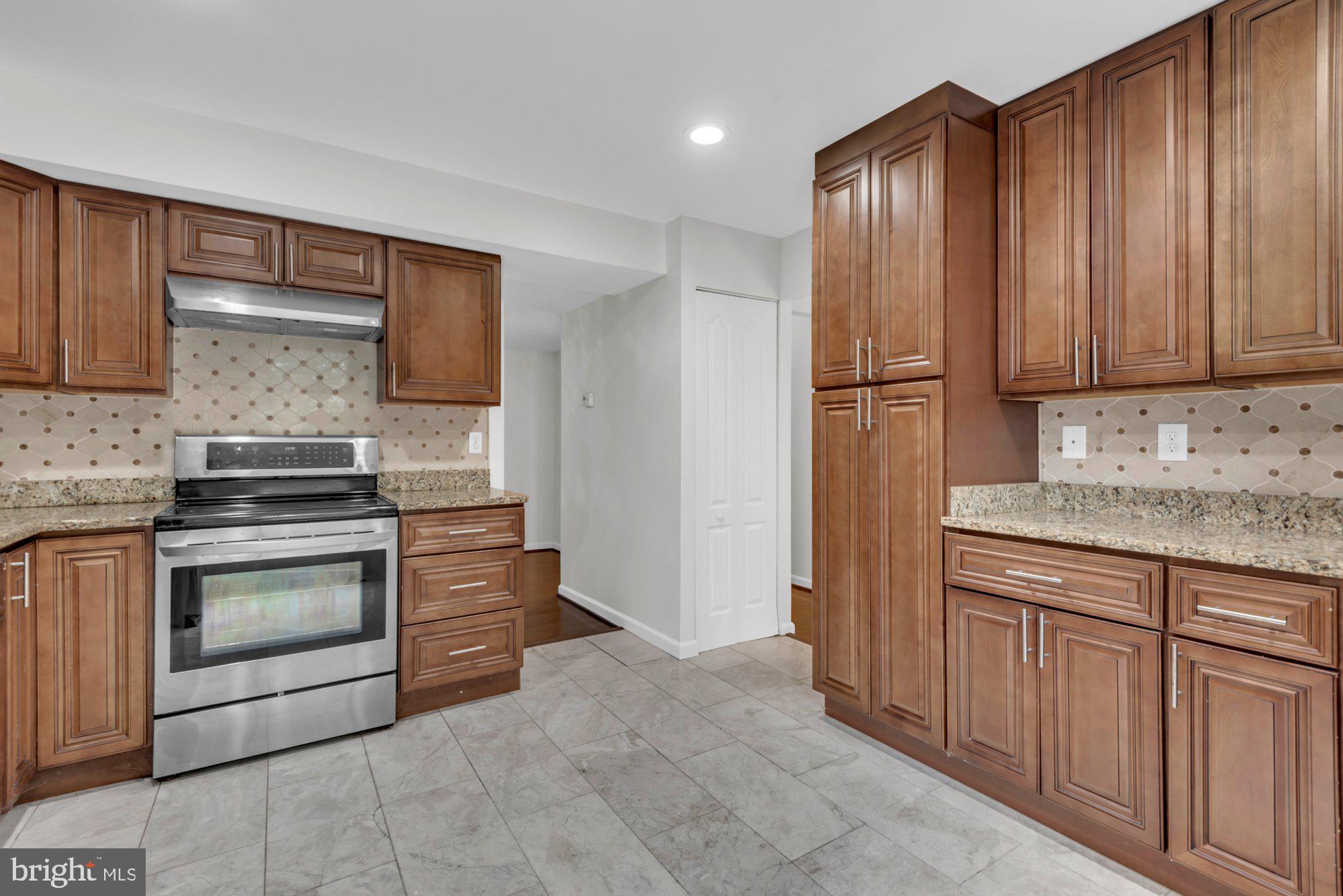 10523 E WIND WAY