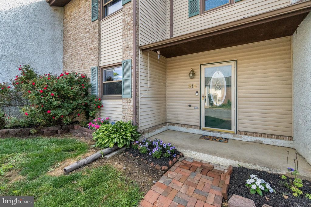 Photo of 315 Greenland Drive, Lancaster, PA 17602 (MLS # PALA2050736)