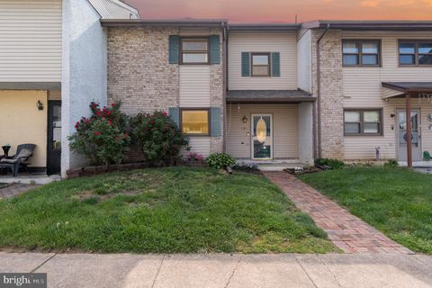 Photo of 315 Greenland Drive, Lancaster, PA 17602 (MLS # PALA2050736)