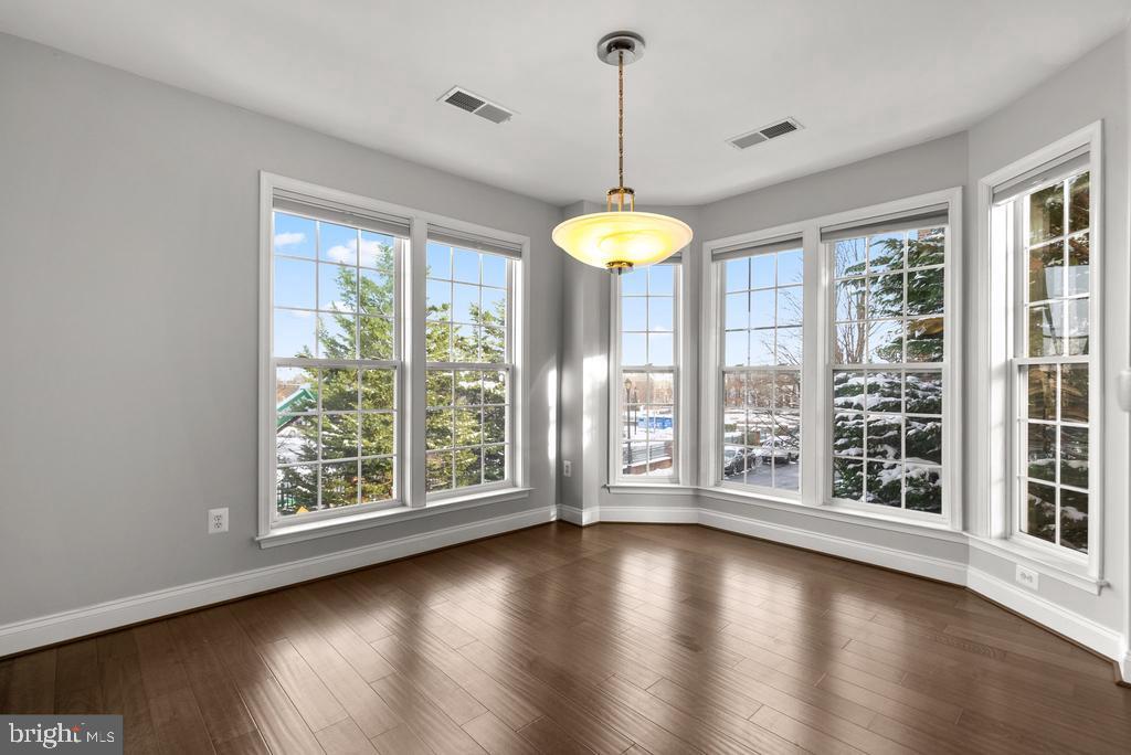 KING FARM VILLAGE CENTER - Residential Lease