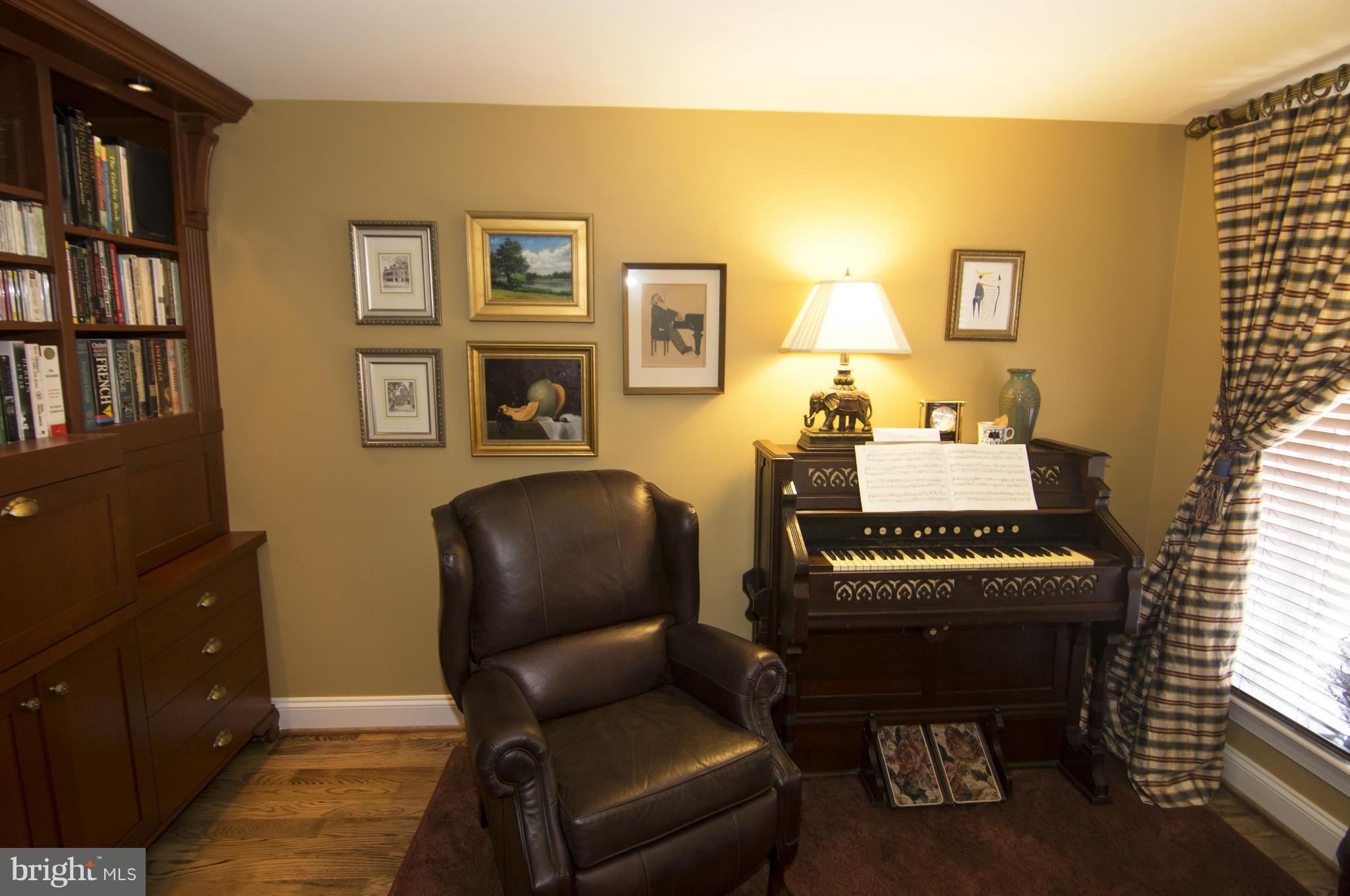 BUTCHER'S HILL - Residential