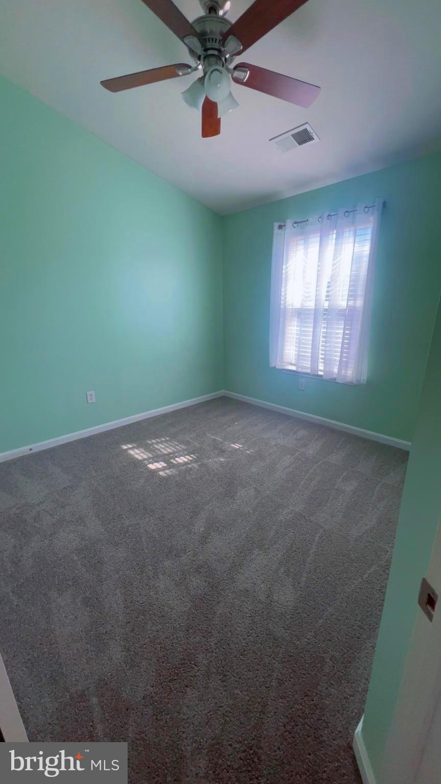 OAK TREE LANDING - Residential Lease