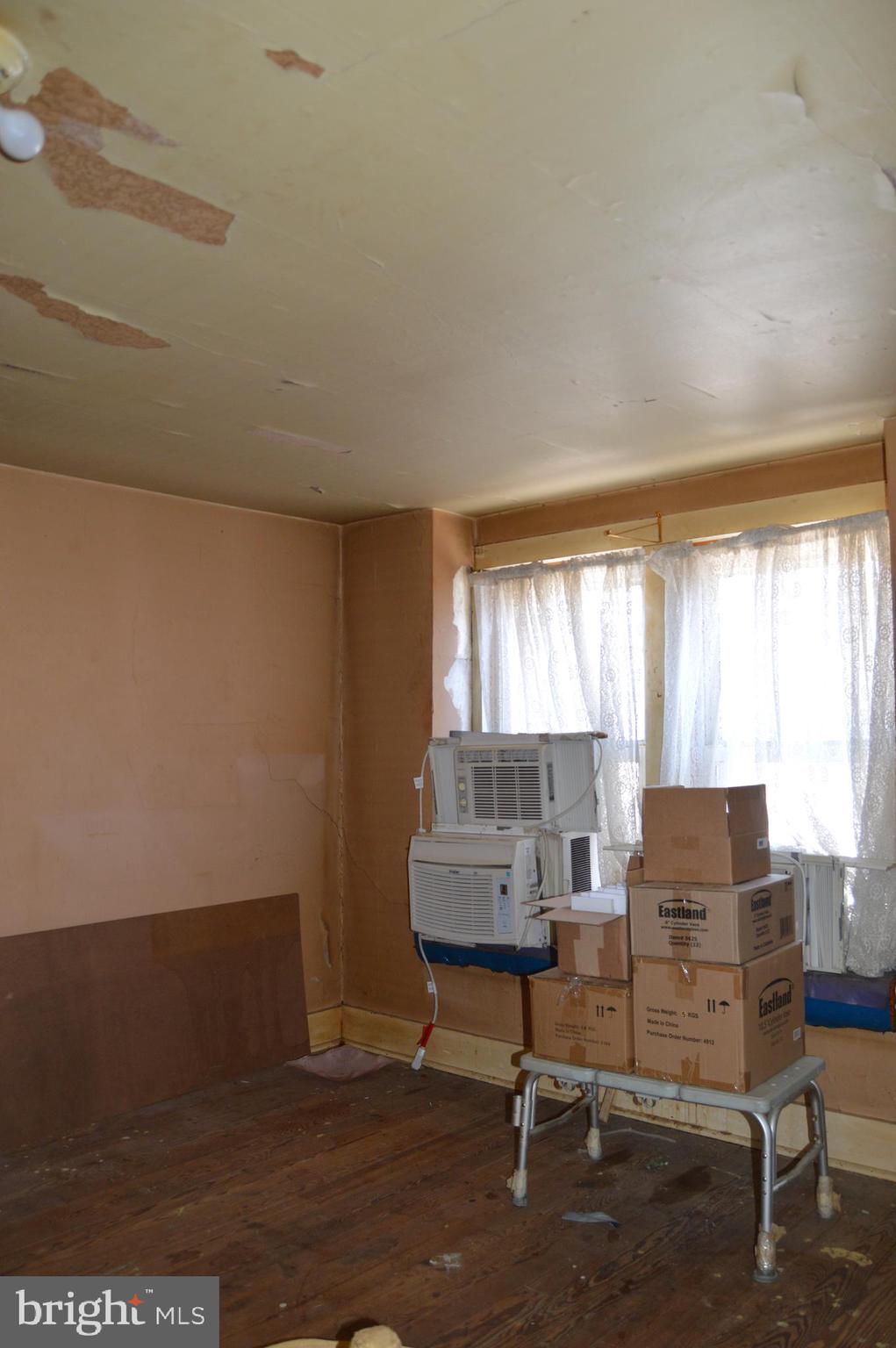 MOUNT CARMEL BOROUGH - Residential