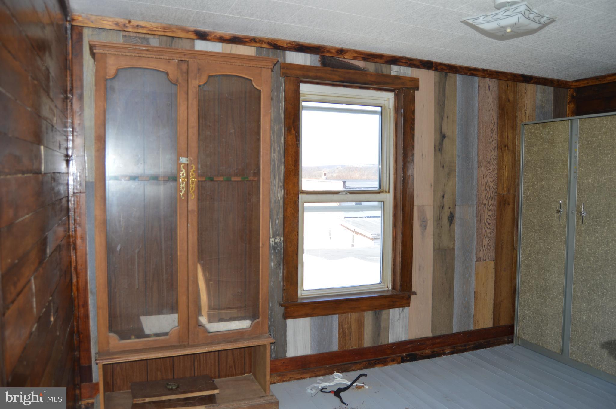 MOUNT CARMEL BOROUGH - Residential