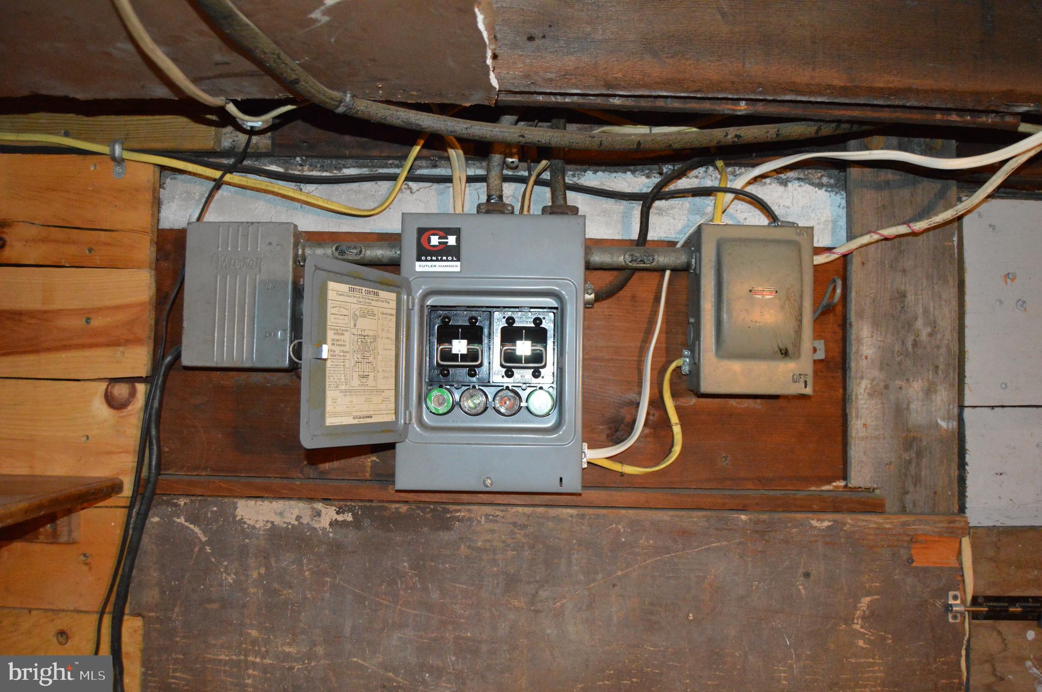 MOUNT CARMEL BOROUGH - Residential