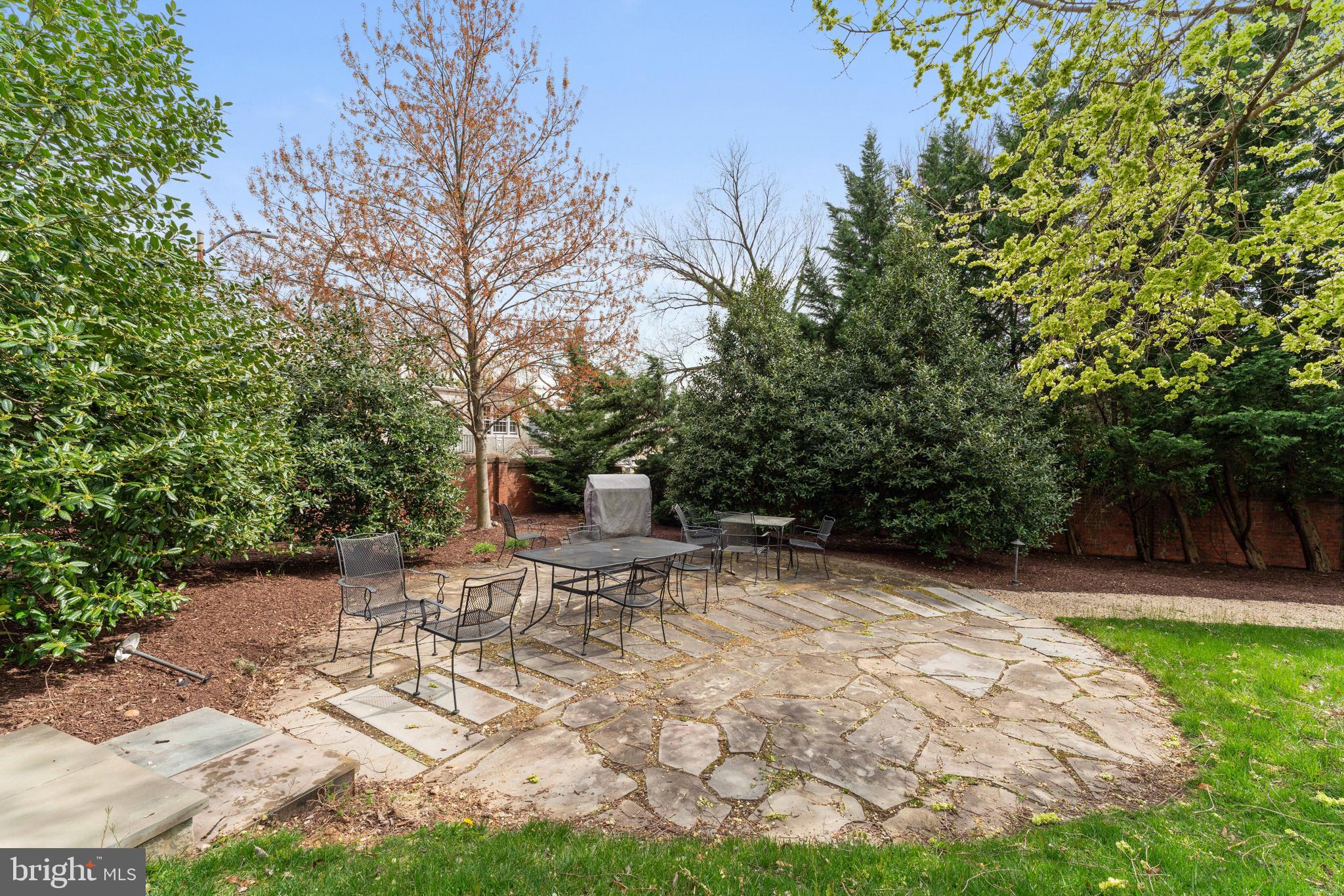 GEORGETOWN - Residential