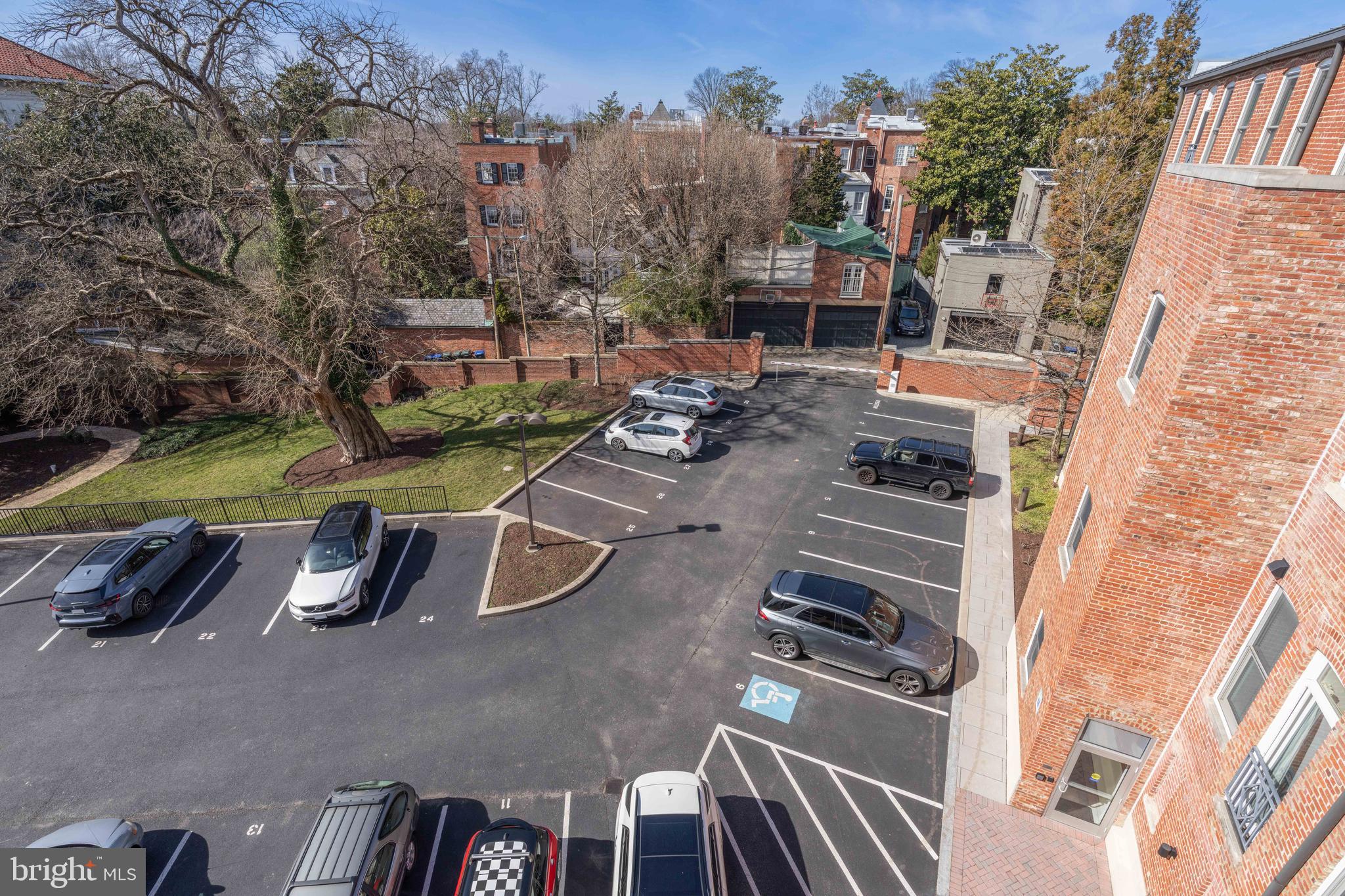 GEORGETOWN - Residential
