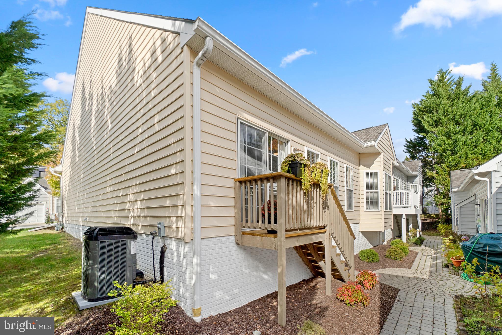 HICKORY CREST - Residential