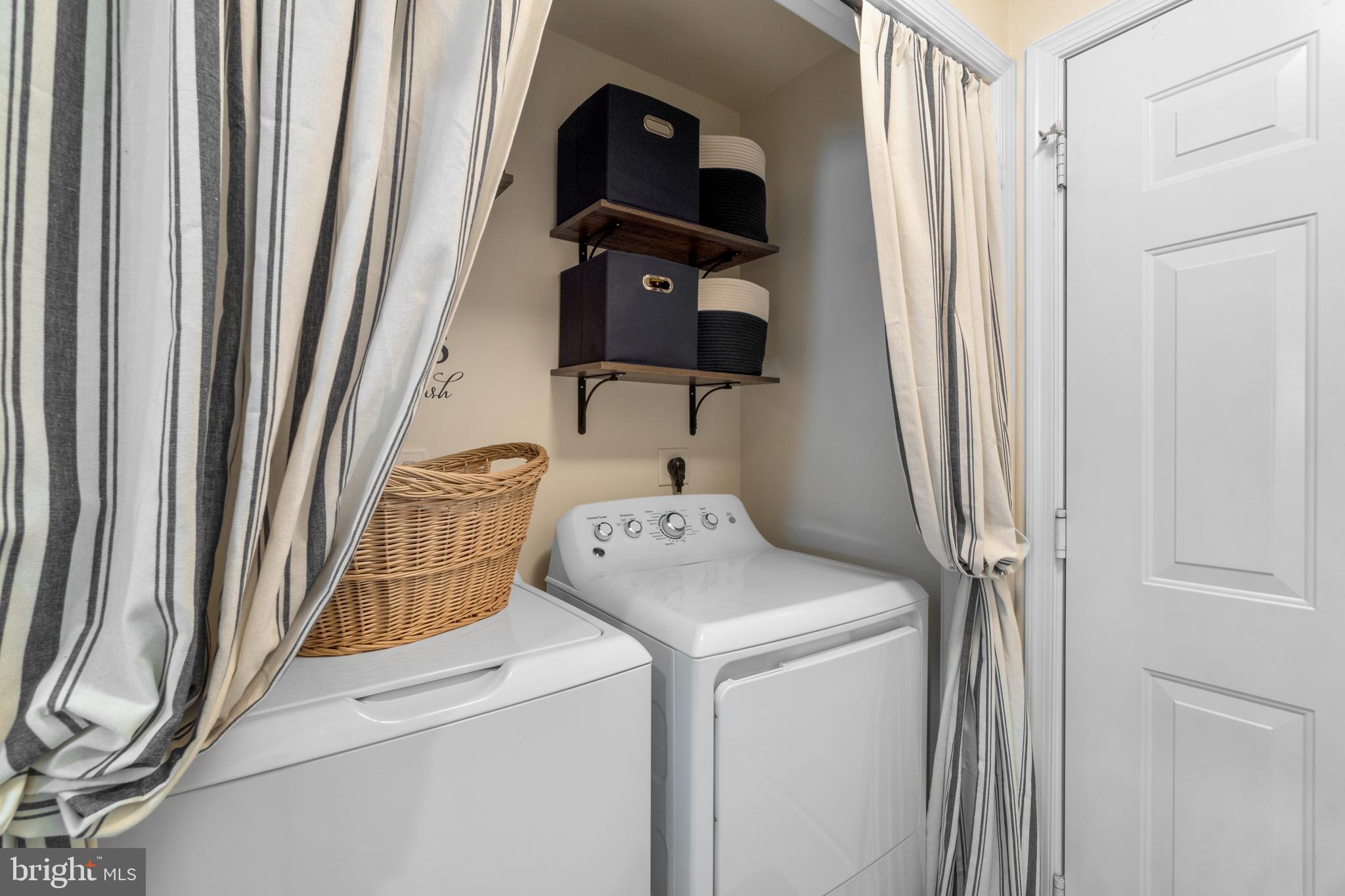 HICKORY CREST - Residential