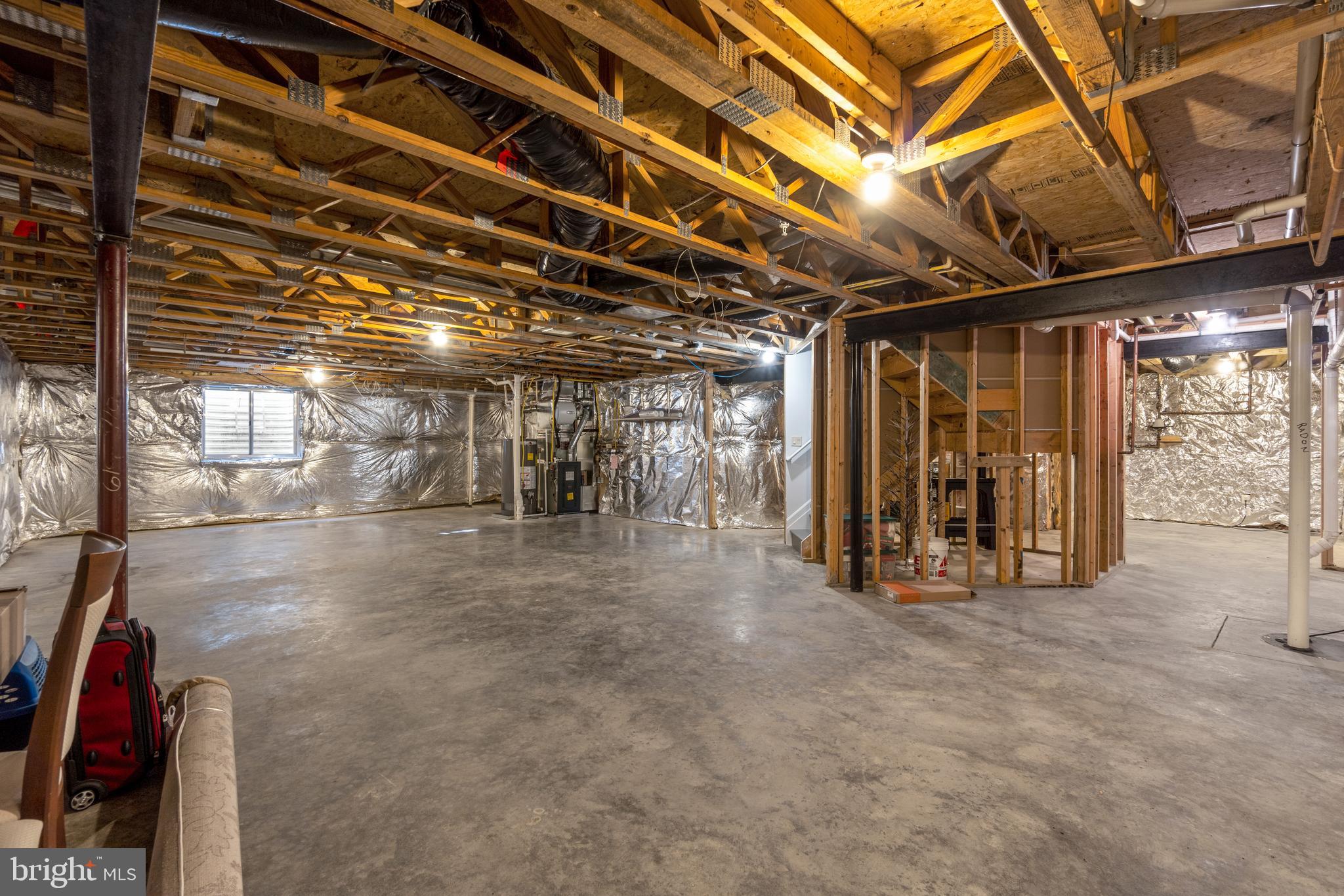 HICKORY CREST - Residential