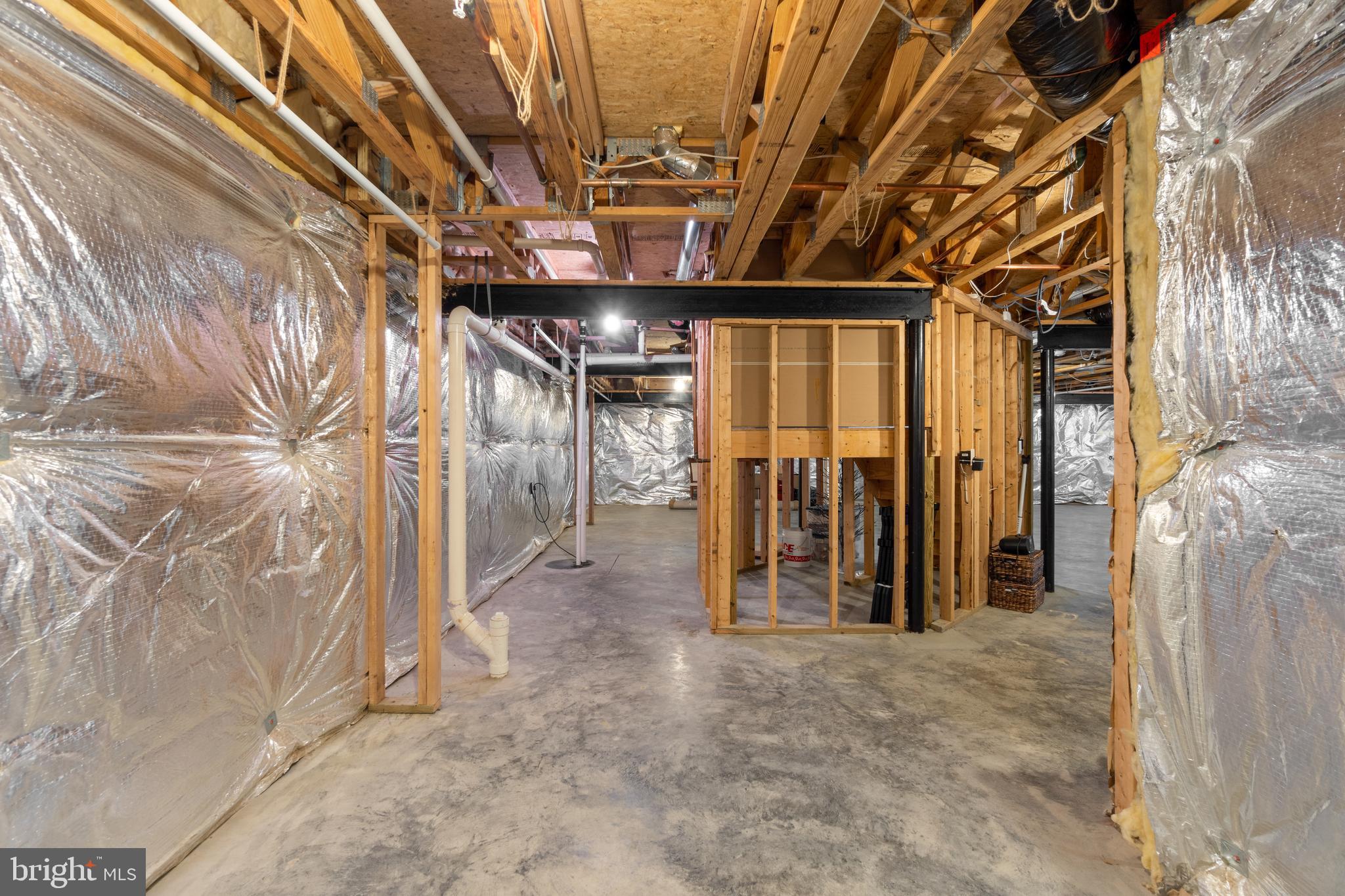 HICKORY CREST - Residential