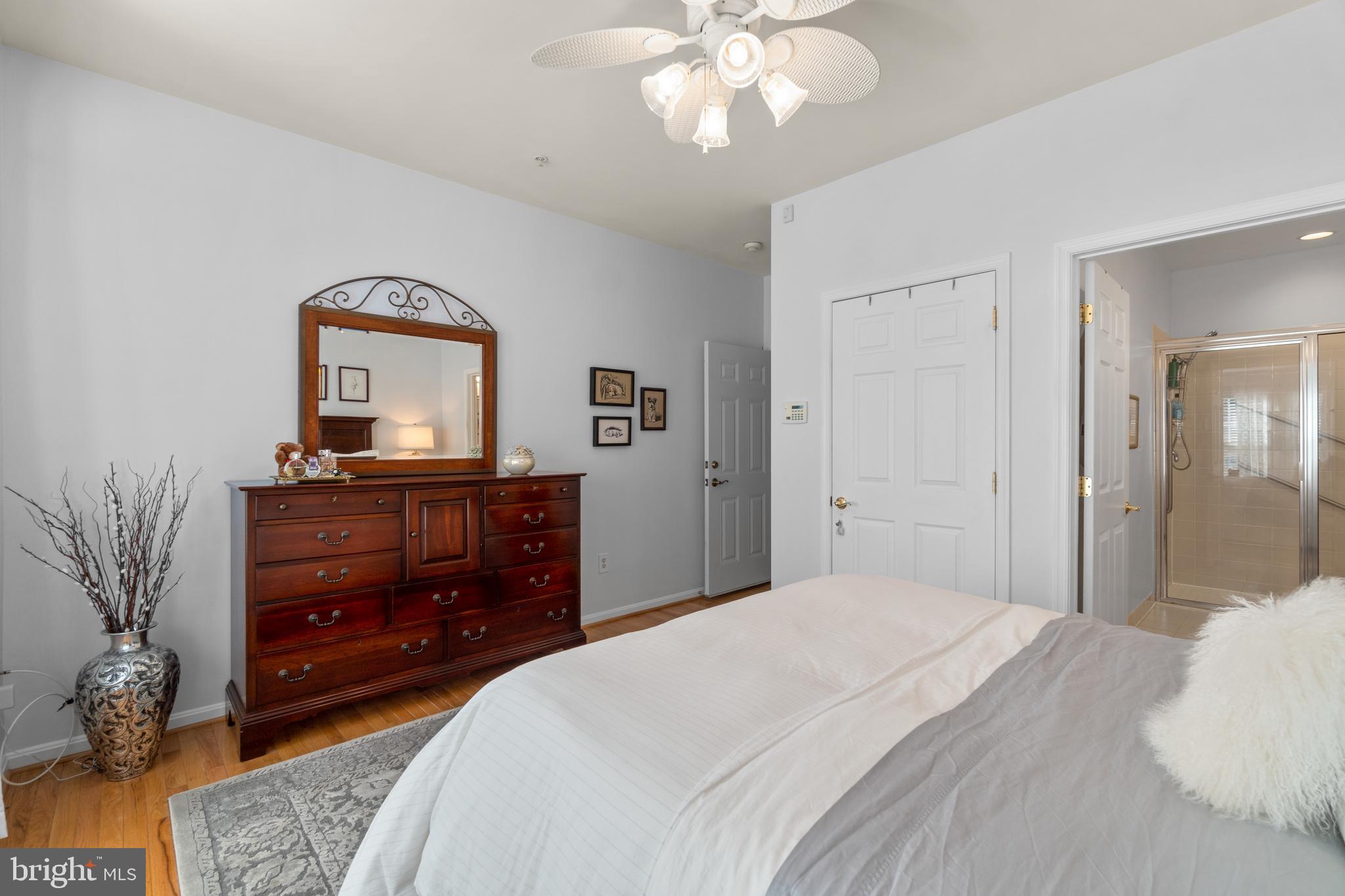 HICKORY CREST - Residential