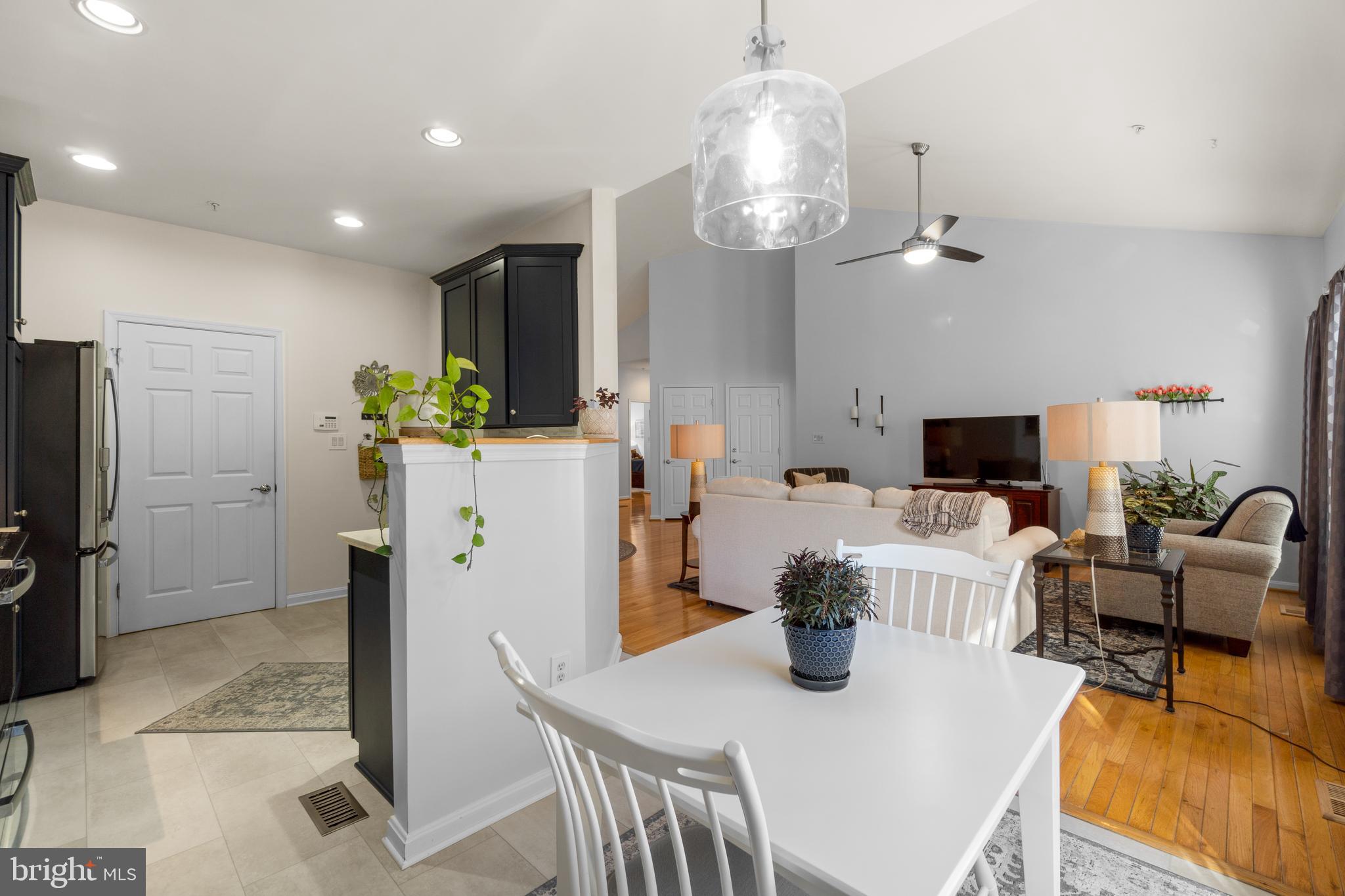 HICKORY CREST - Residential