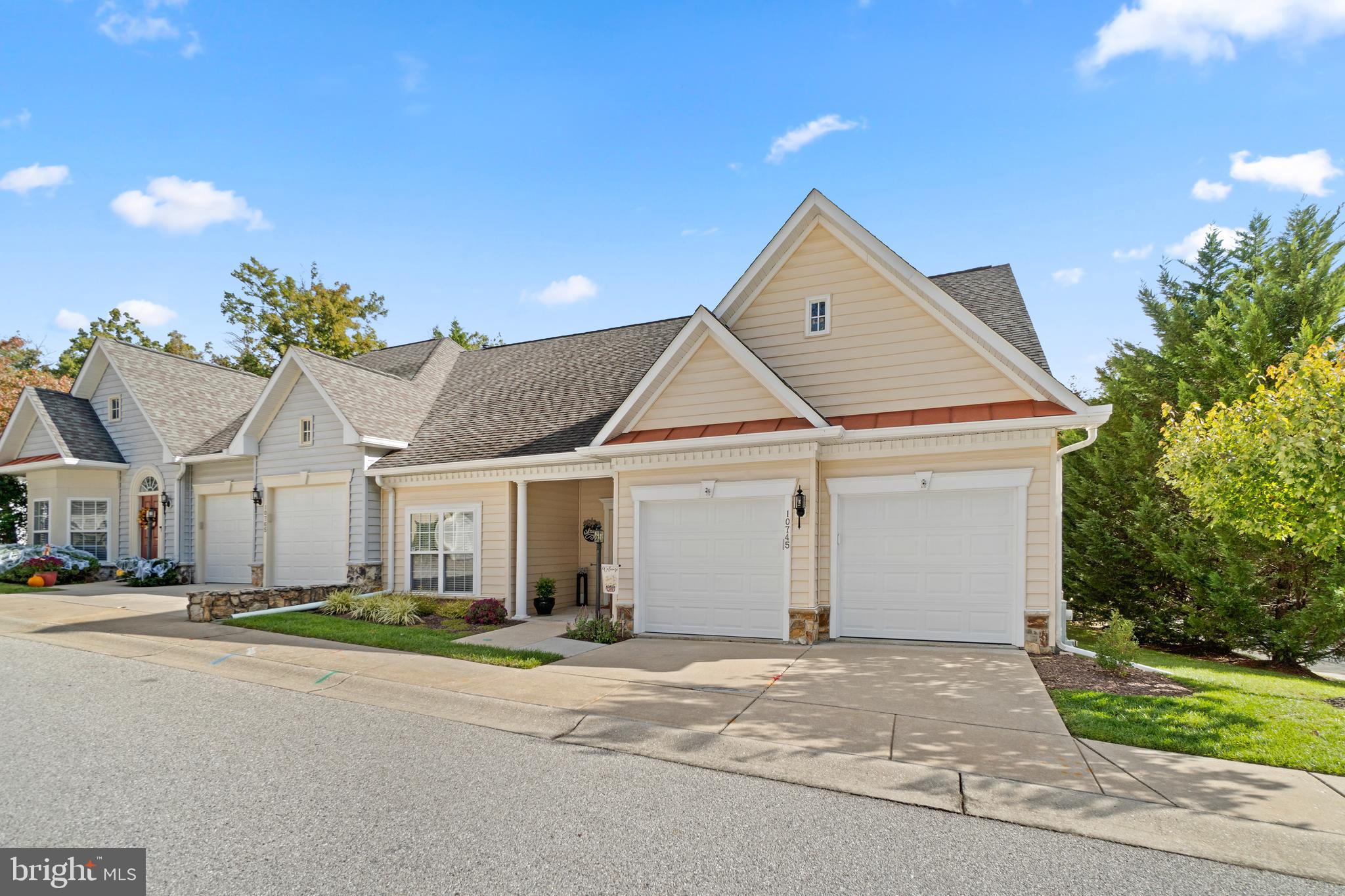 HICKORY CREST - Residential