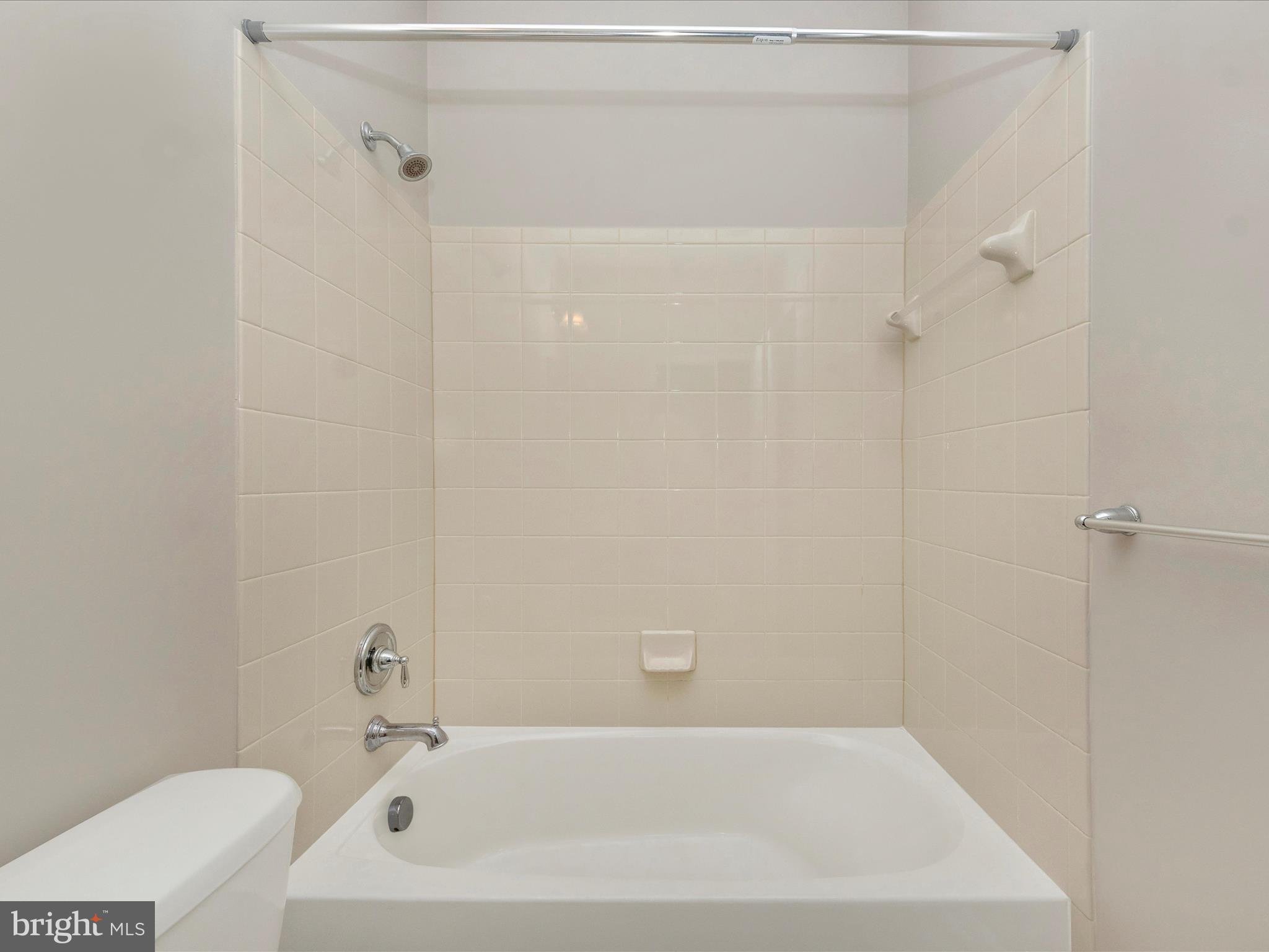 STONEY RUN - Residential Lease