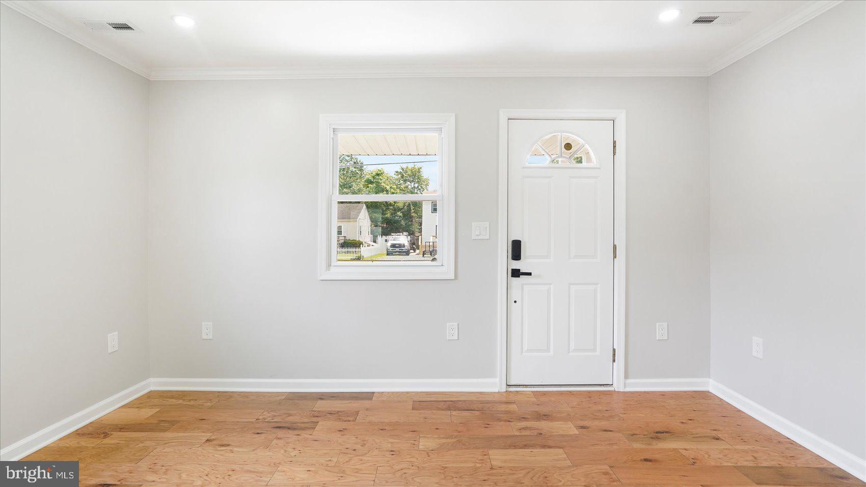 40 TRANSVERSE AVENUE