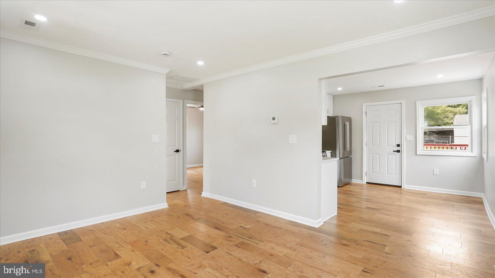 40 TRANSVERSE AVENUE