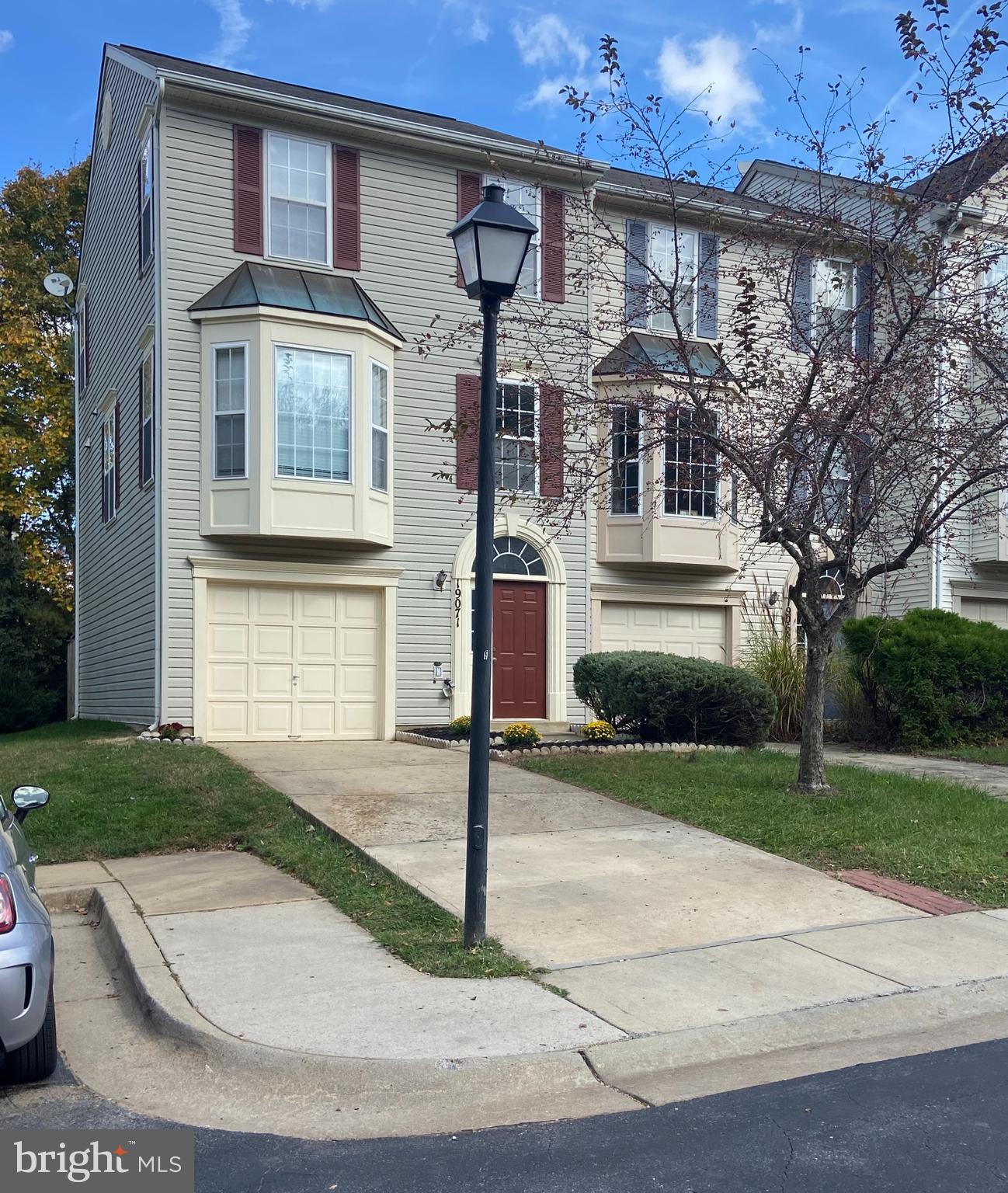 Back on the market. The price has been reduced! Beautiful End Unit townhome in a highly rated school district, close to Mark Station, Transit Center, Public Transportation, and 1-270. This home offers everything for your tenant needs, including stainless appliances, newer carpet, fresh paint, hardwood floors, newer bathrooms with ceramic tiles, and the lists goes on and on. The landlord will accept tenants with excellent credit scores, and a minimum of a two-year lease.