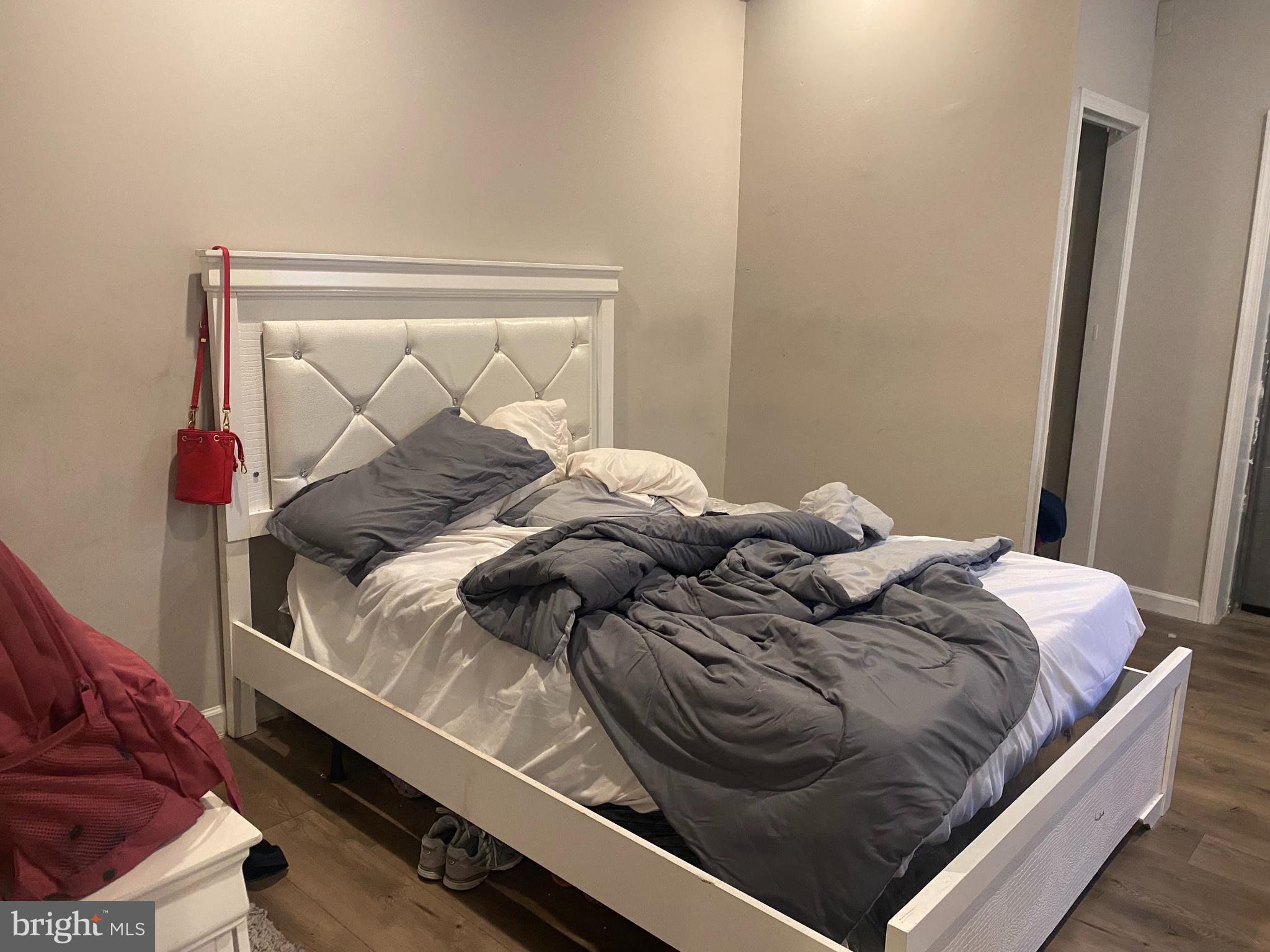 KINGSESSING - Residential Income