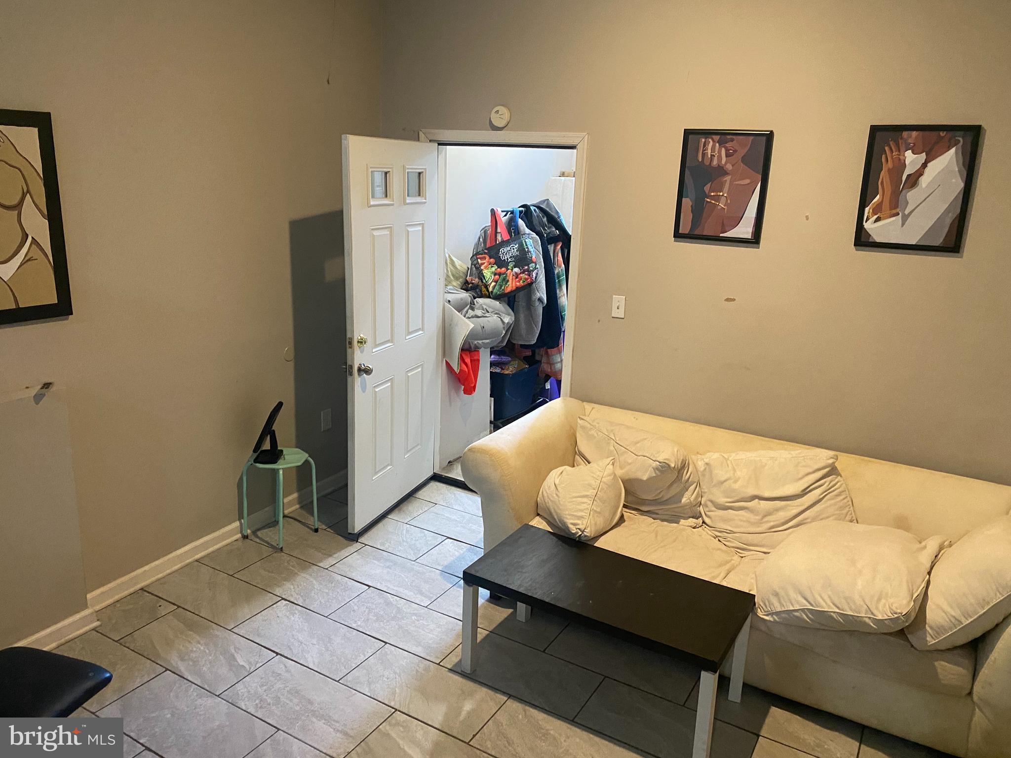 KINGSESSING - Residential Income