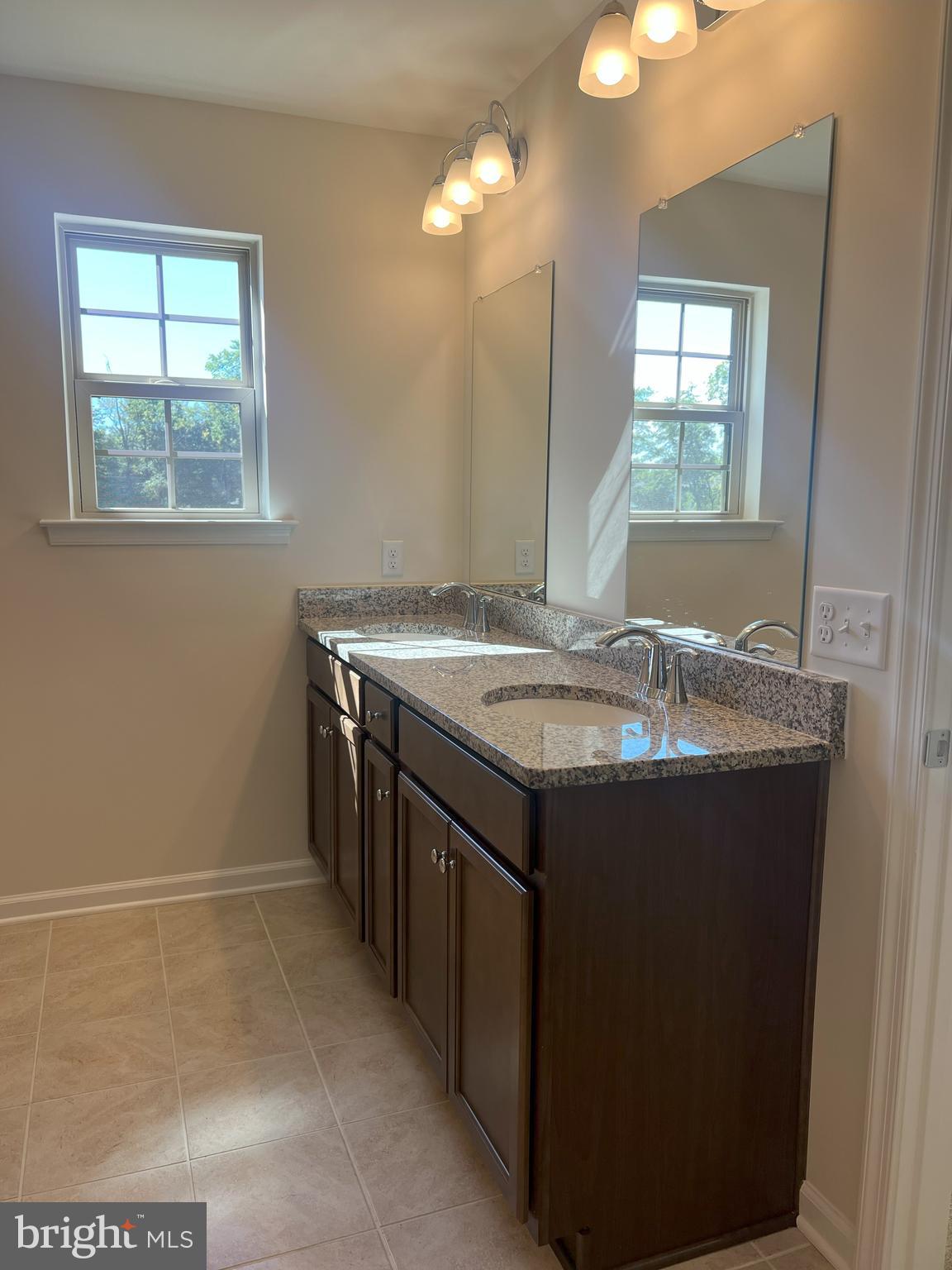 SPRING LAKE - Residential Lease