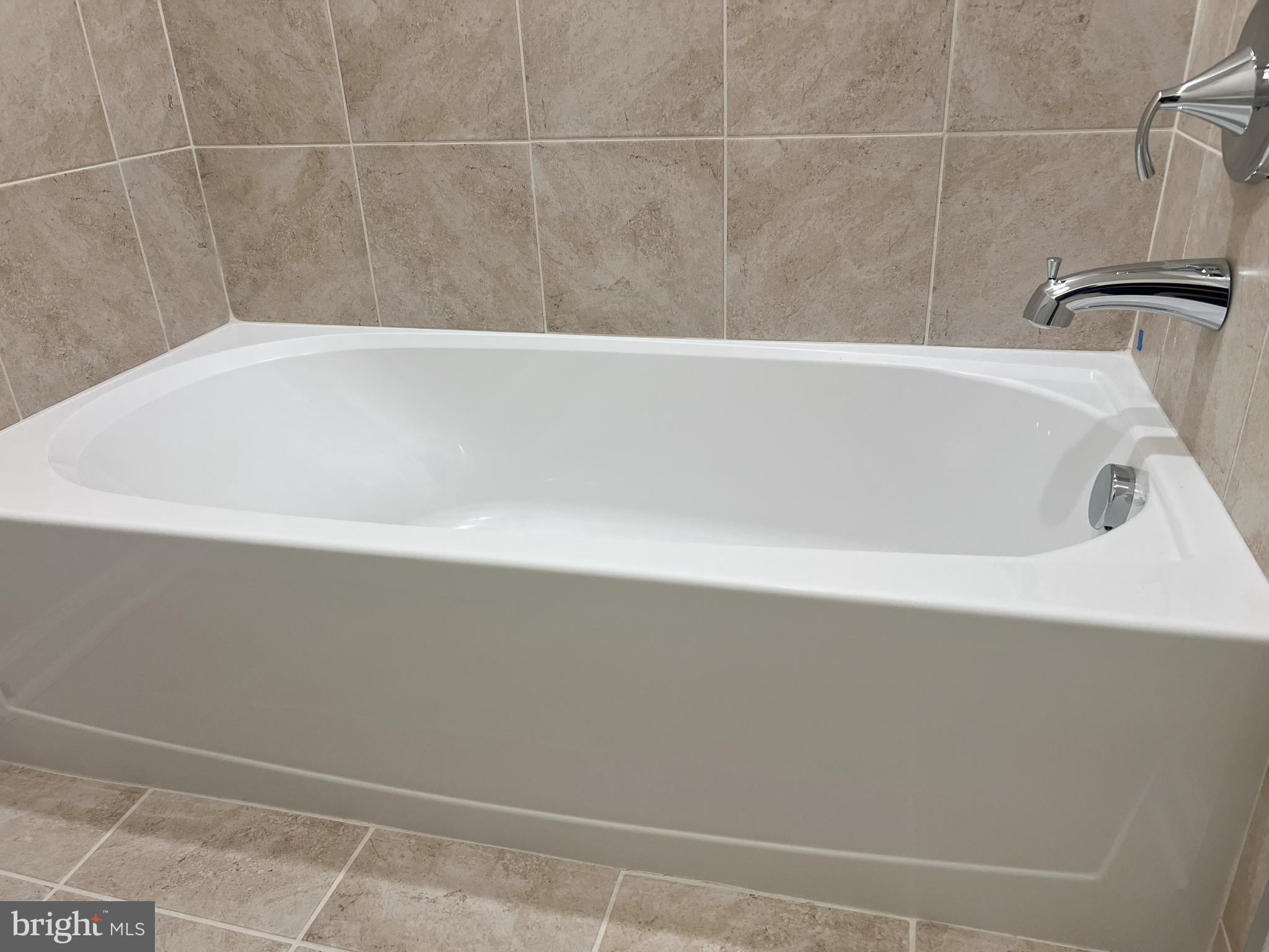 SPRING LAKE - Residential Lease