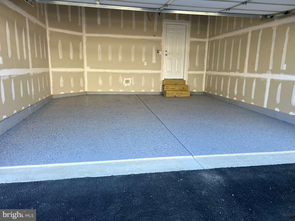 SPRING LAKE - Residential Lease