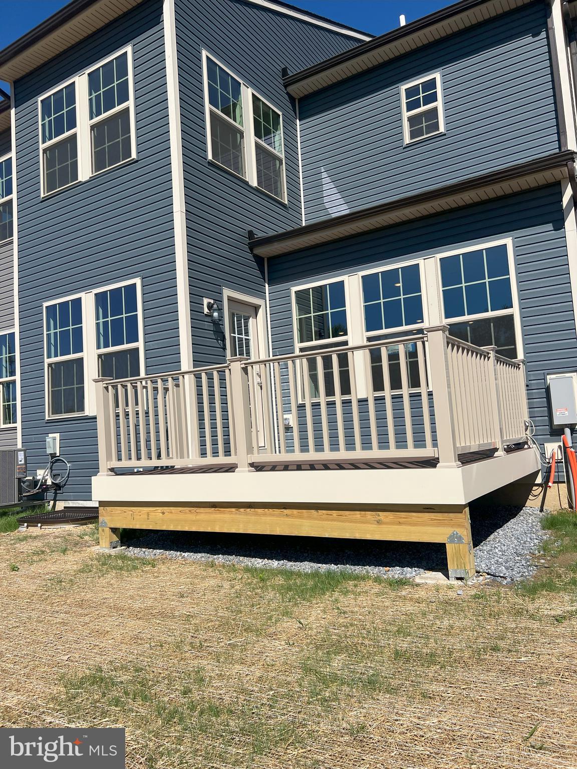 SPRING LAKE - Residential Lease