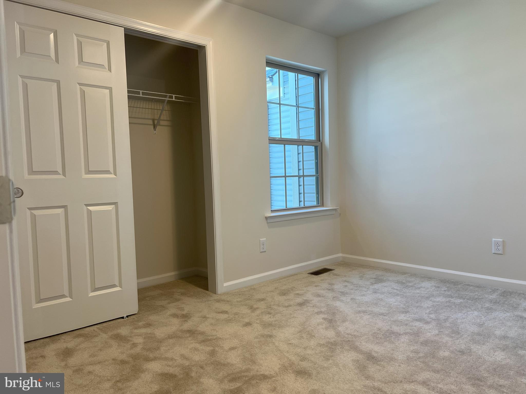 SPRING LAKE - Residential Lease