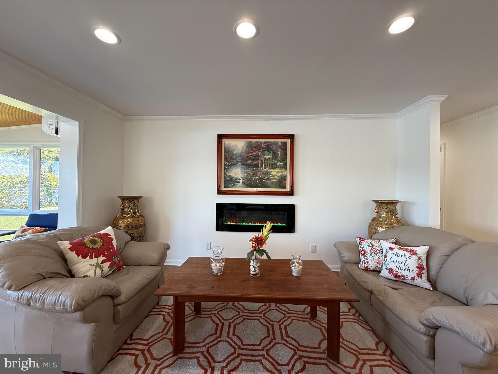 DRUM POINT - Residential