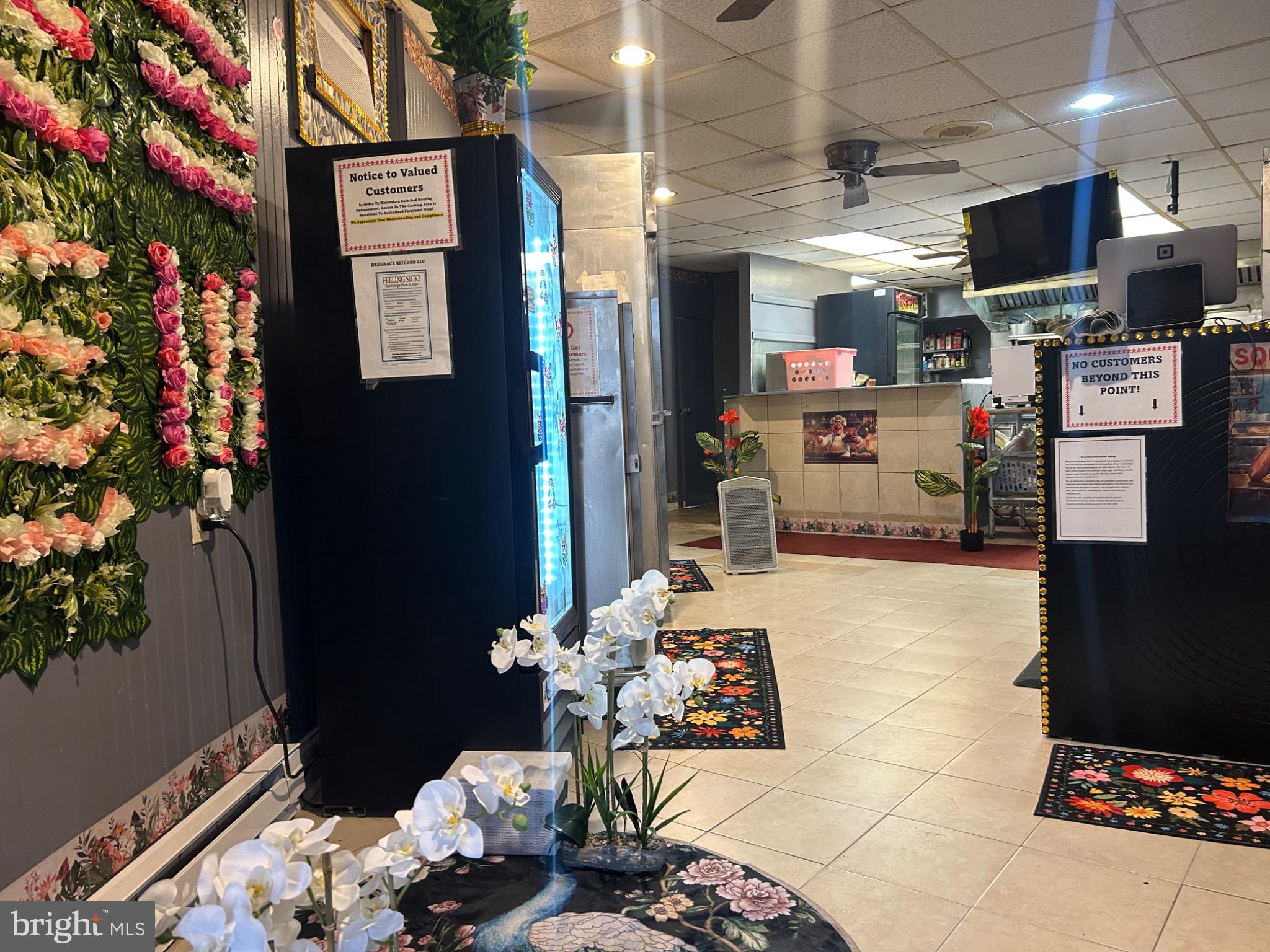 EAST OAK LANE - Commercial Sale