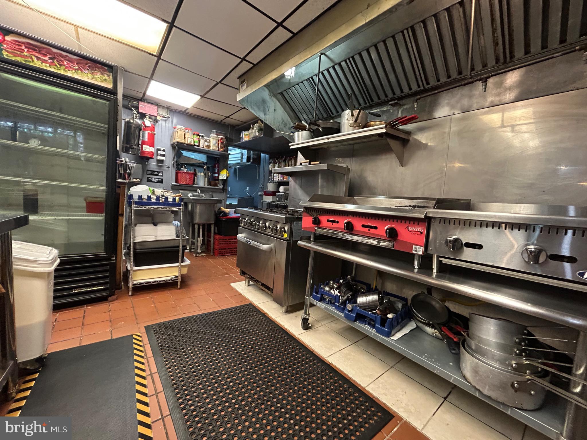 EAST OAK LANE - Commercial Sale