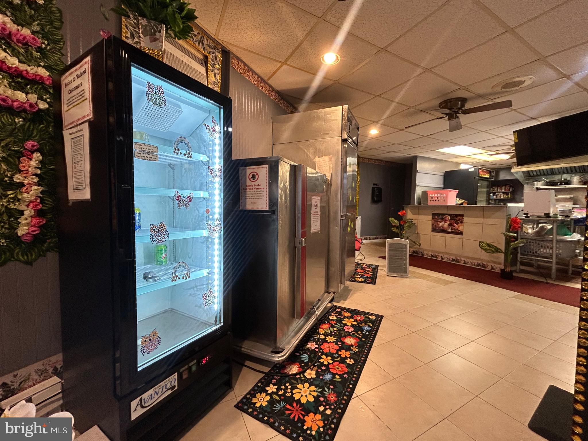 EAST OAK LANE - Commercial Sale