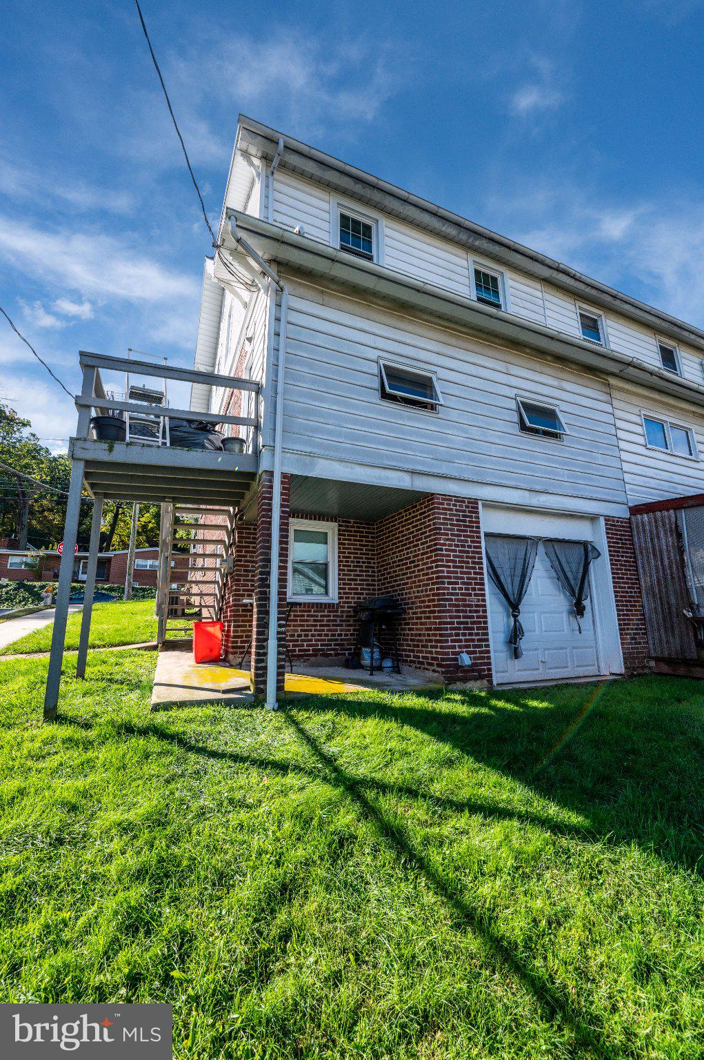 2337 FAIRVIEW AVENUE