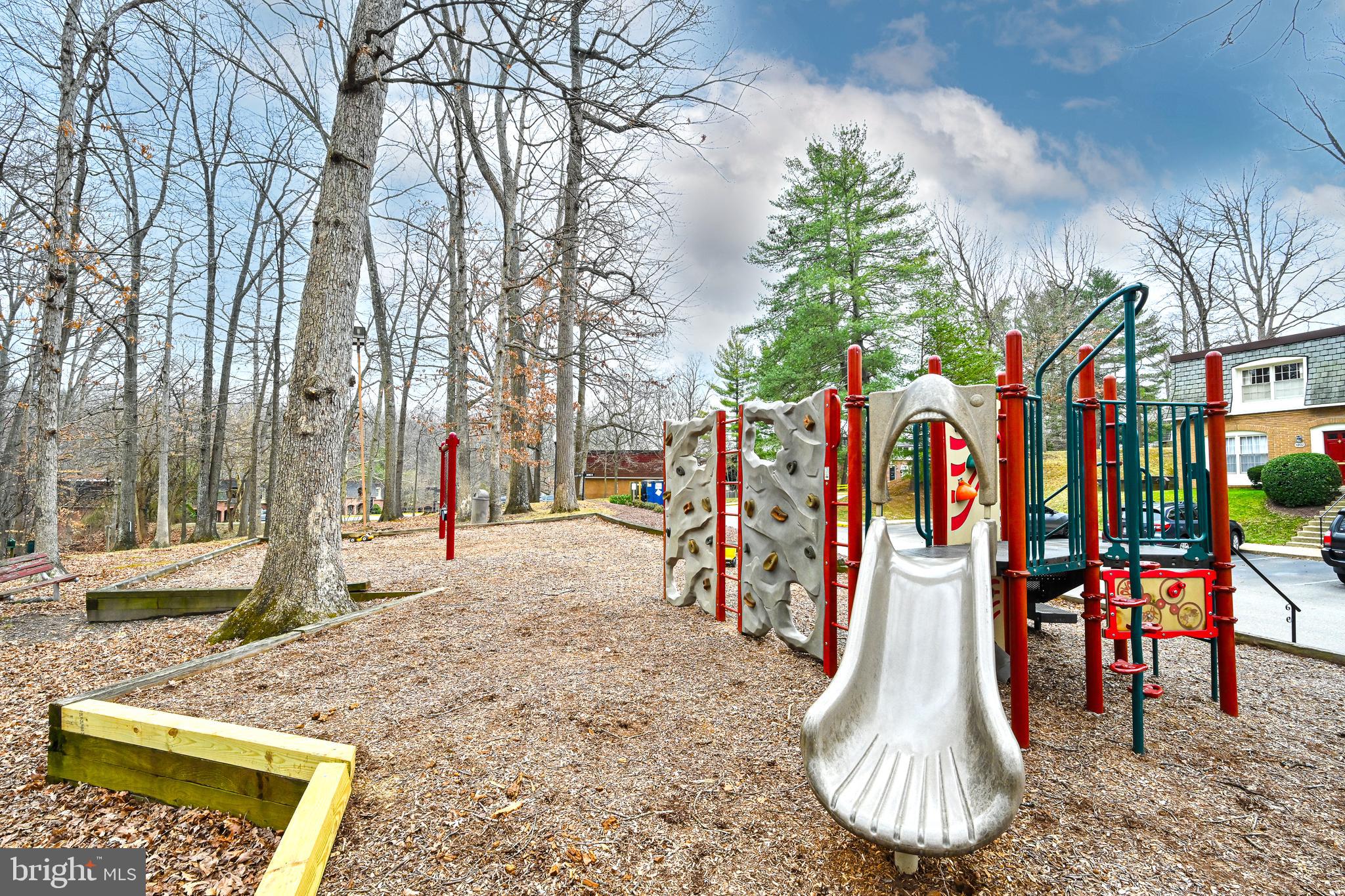 CARDINAL FOREST - Residential Lease