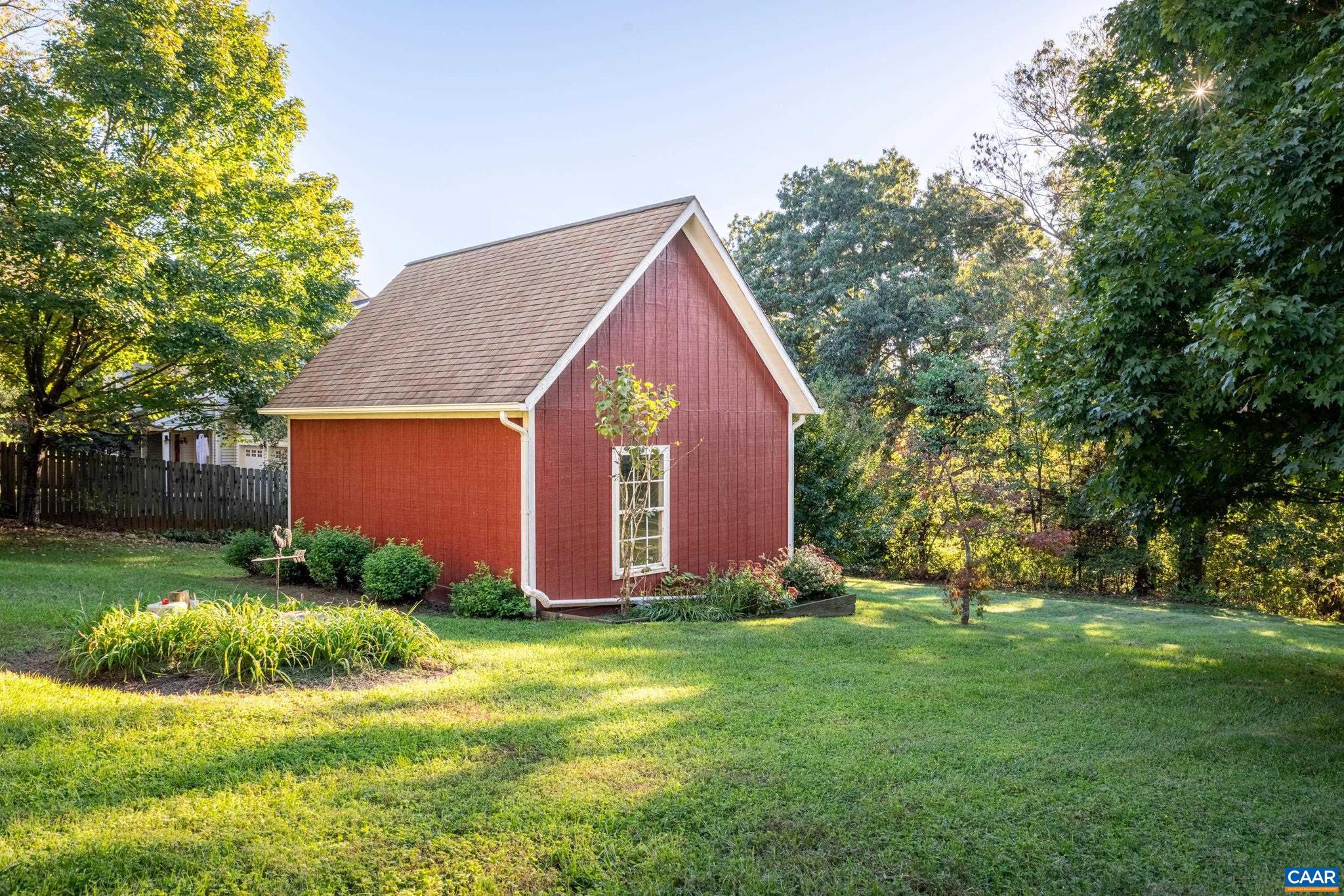 SOUTHERN HILLS - Residential