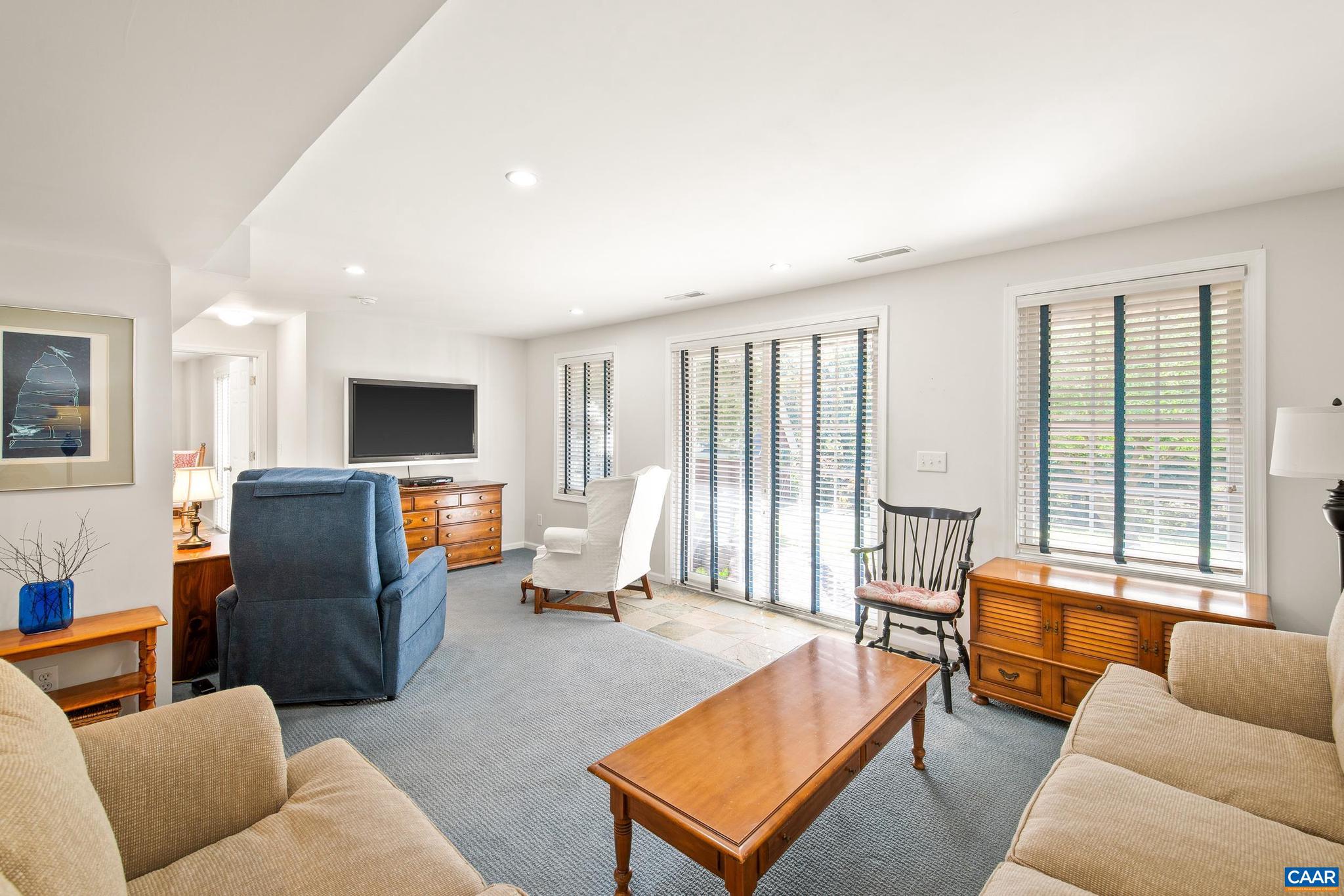 SOUTHERN HILLS - Residential