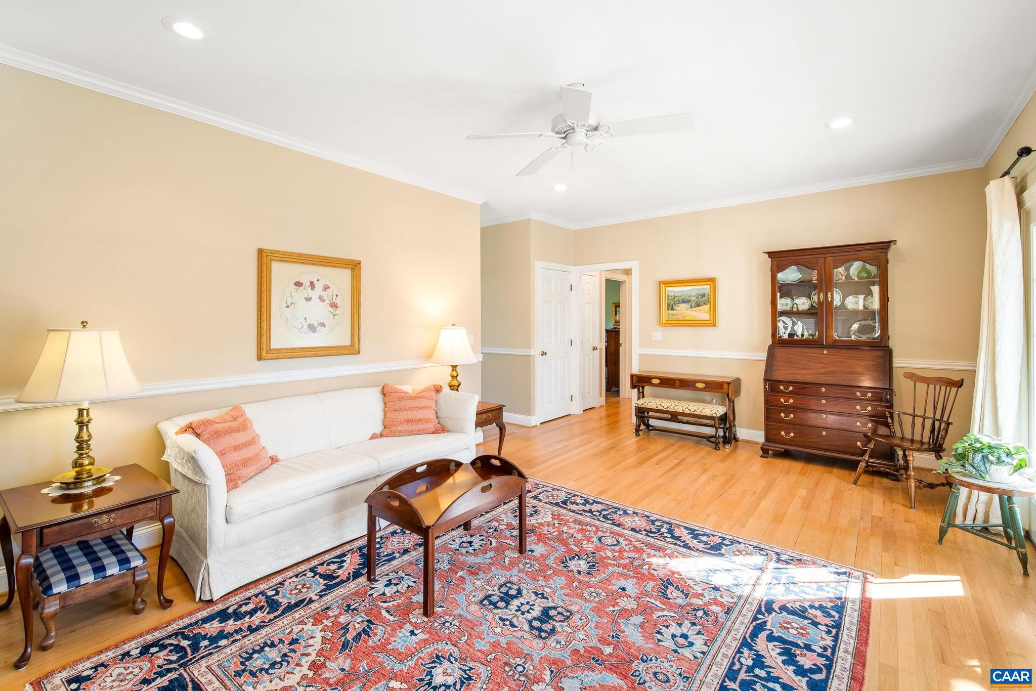 SOUTHERN HILLS - Residential