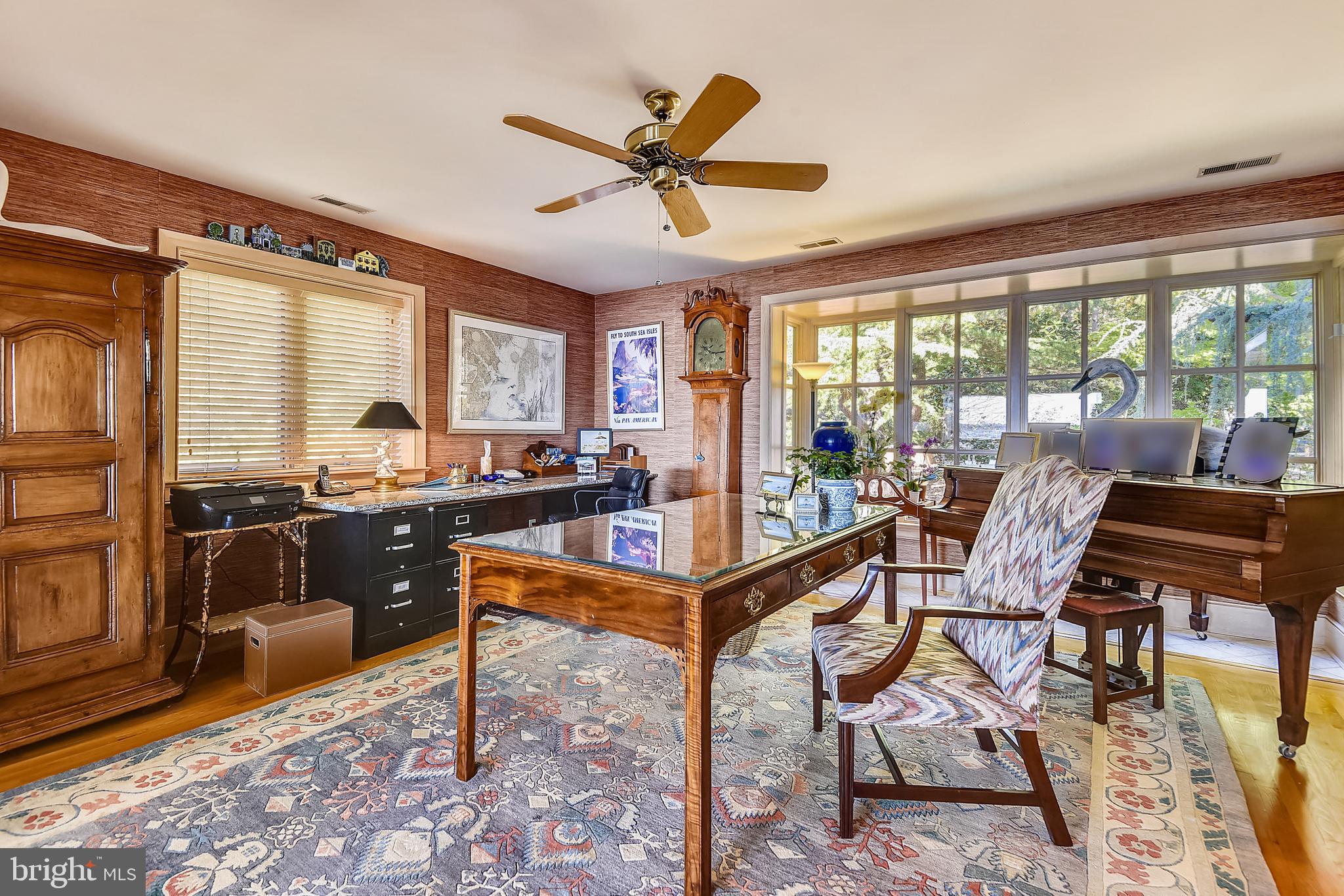 HILLSMERE SHORES - Residential