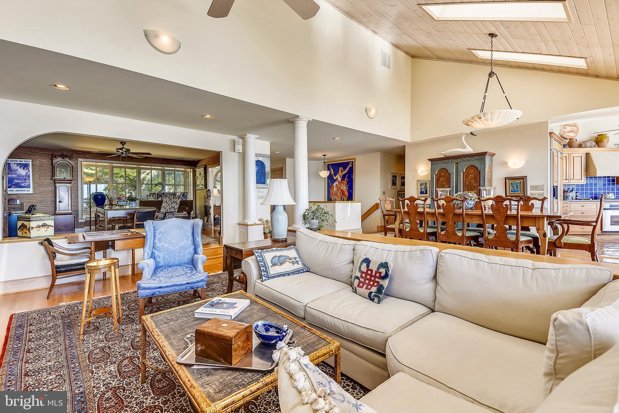 HILLSMERE SHORES - Residential