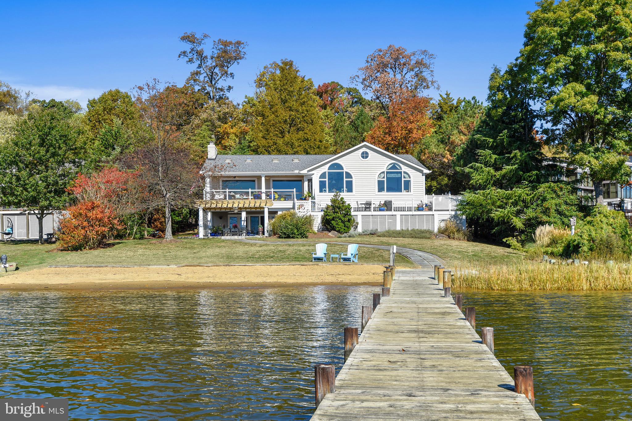 HILLSMERE SHORES - Residential