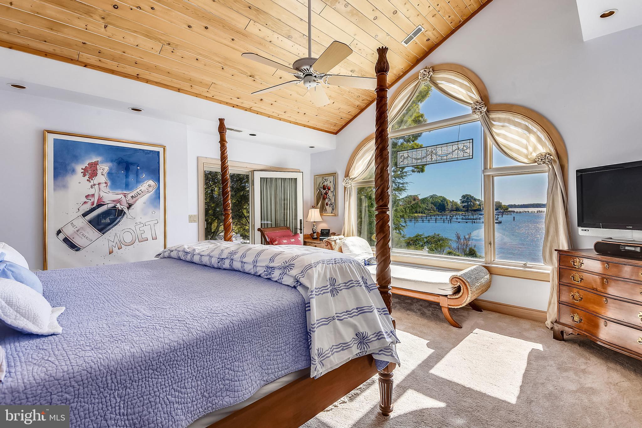 HILLSMERE SHORES - Residential