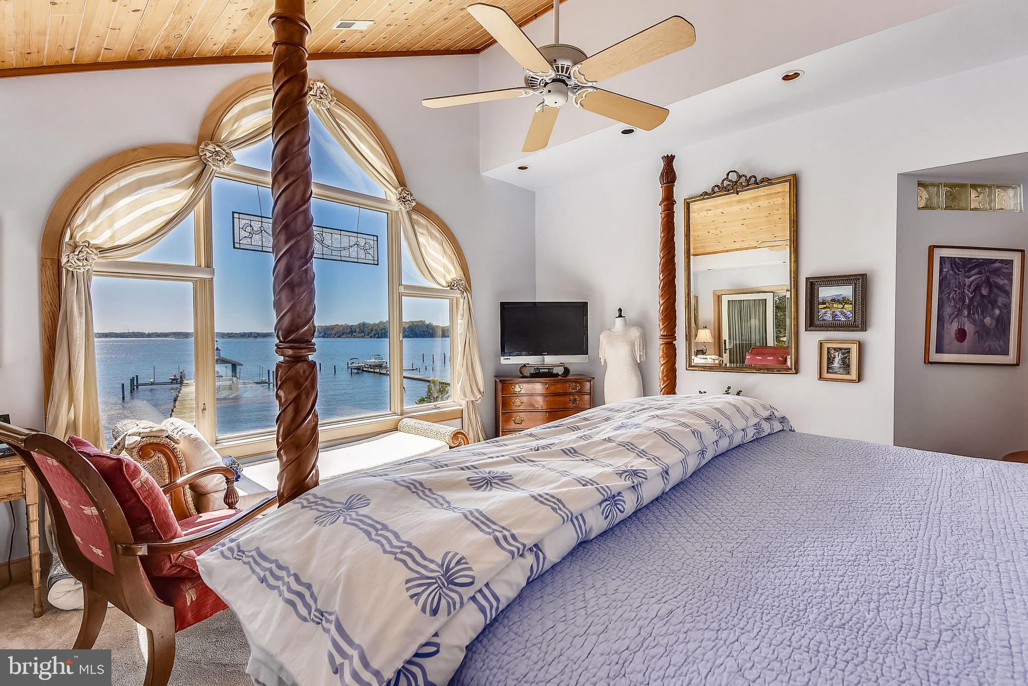 HILLSMERE SHORES - Residential