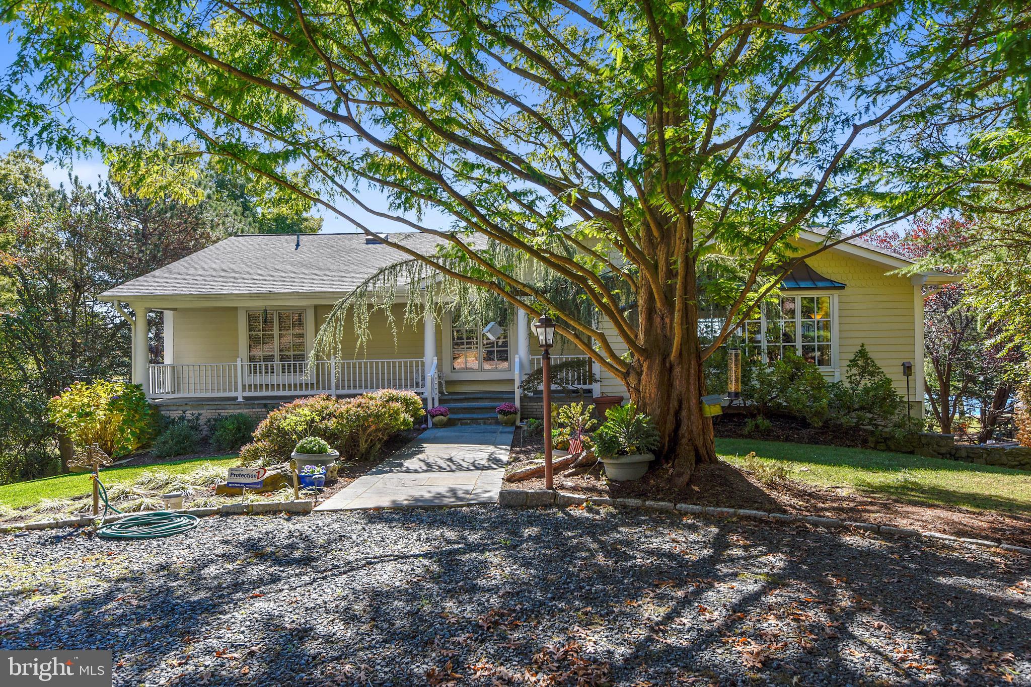 HILLSMERE SHORES - Residential