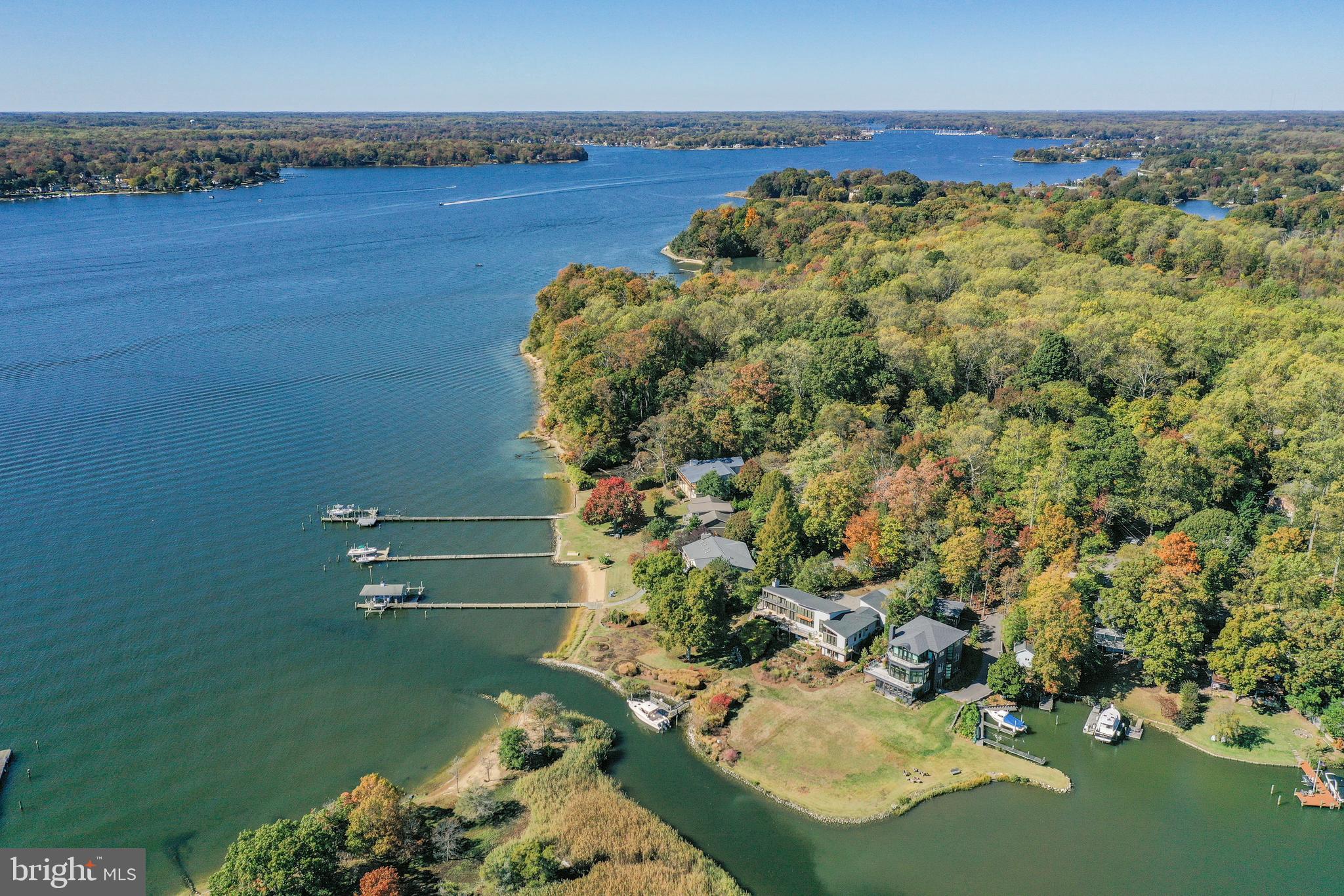 HILLSMERE SHORES - Residential