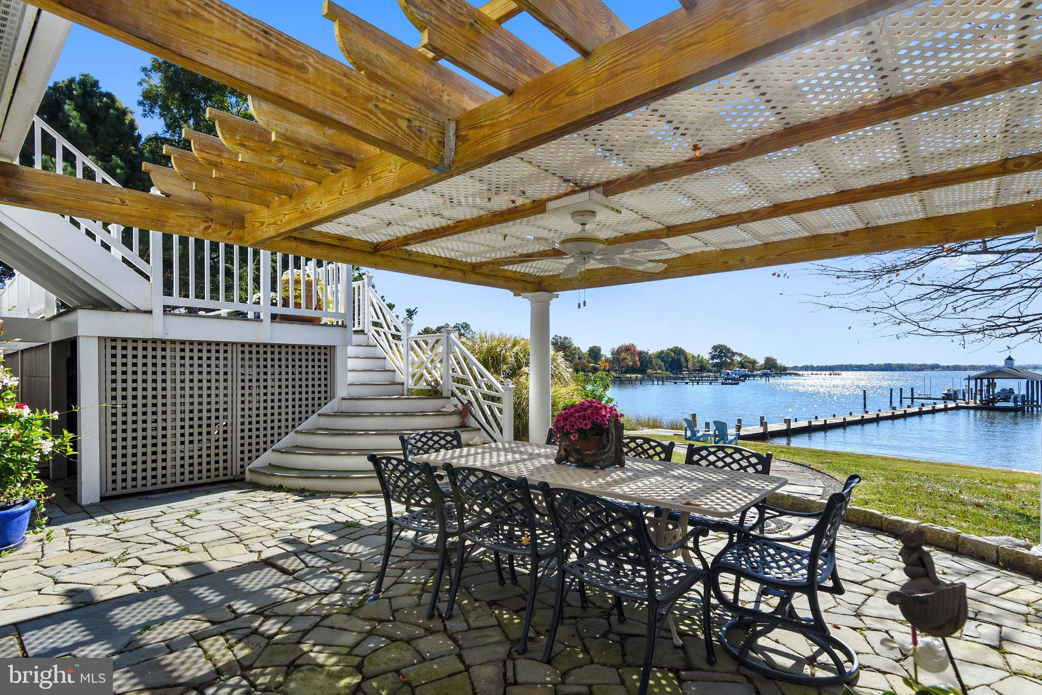 HILLSMERE SHORES - Residential