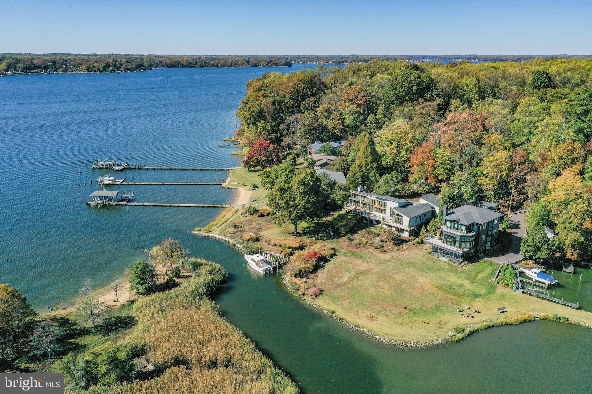 HILLSMERE SHORES - Residential