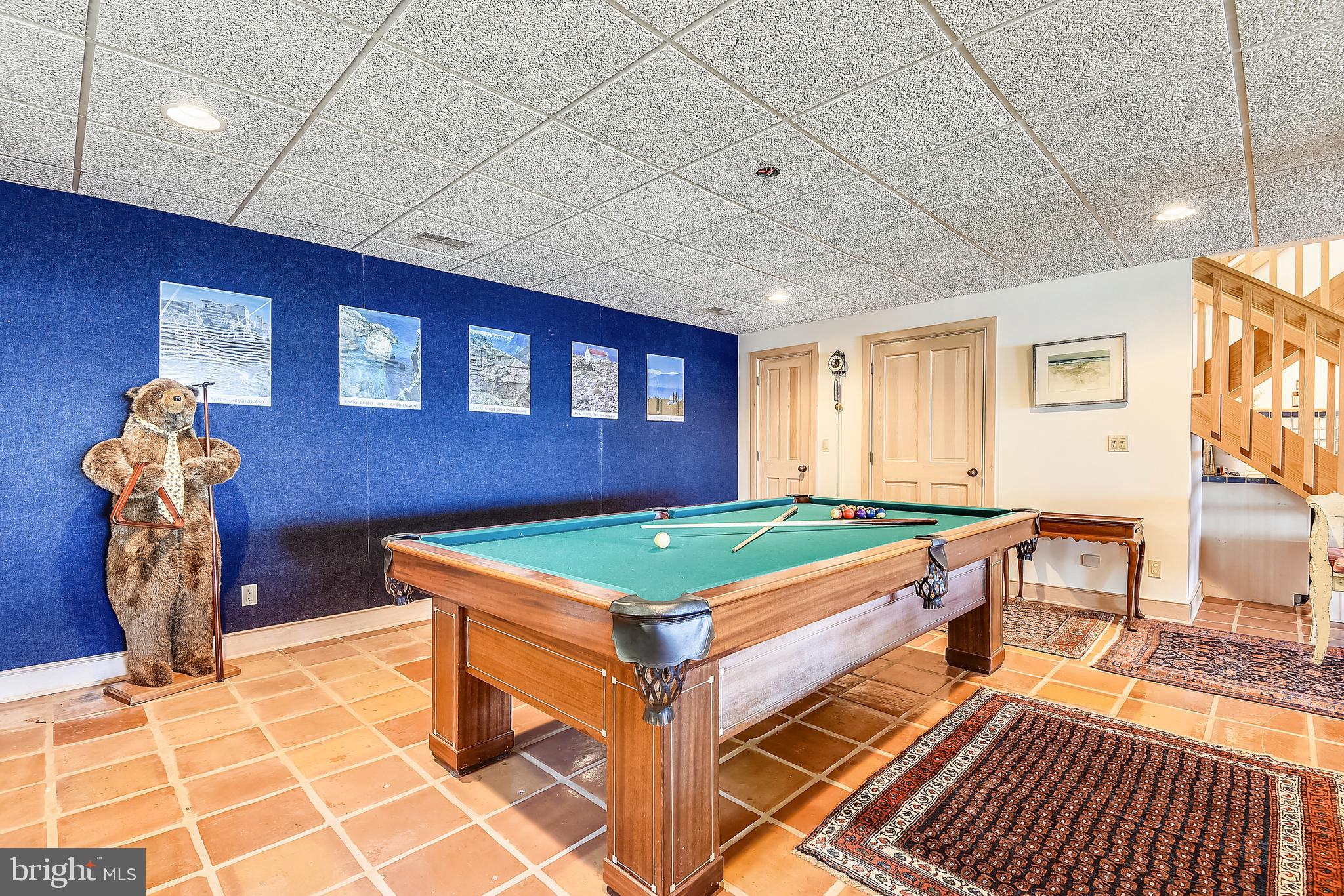 HILLSMERE SHORES - Residential