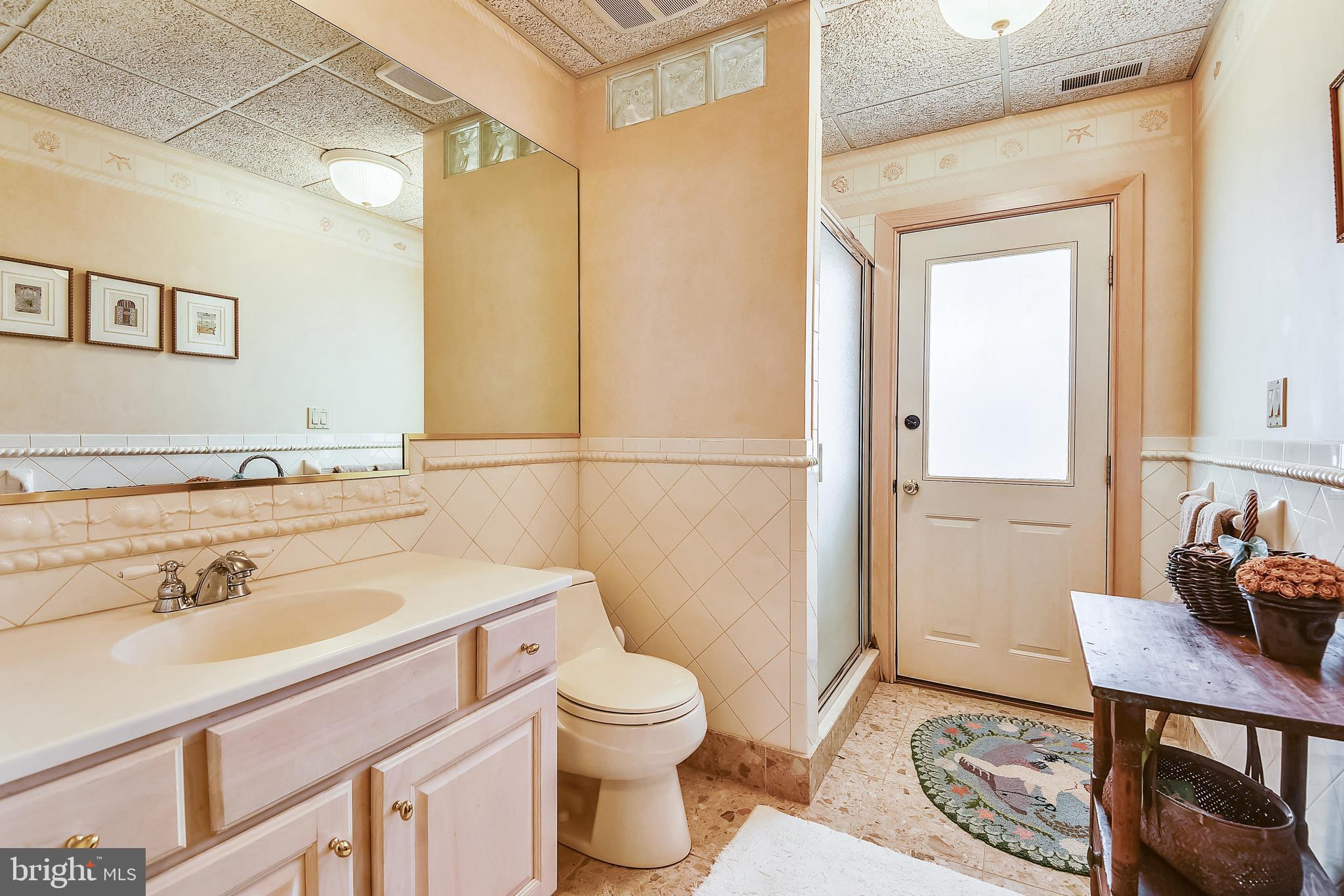 HILLSMERE SHORES - Residential